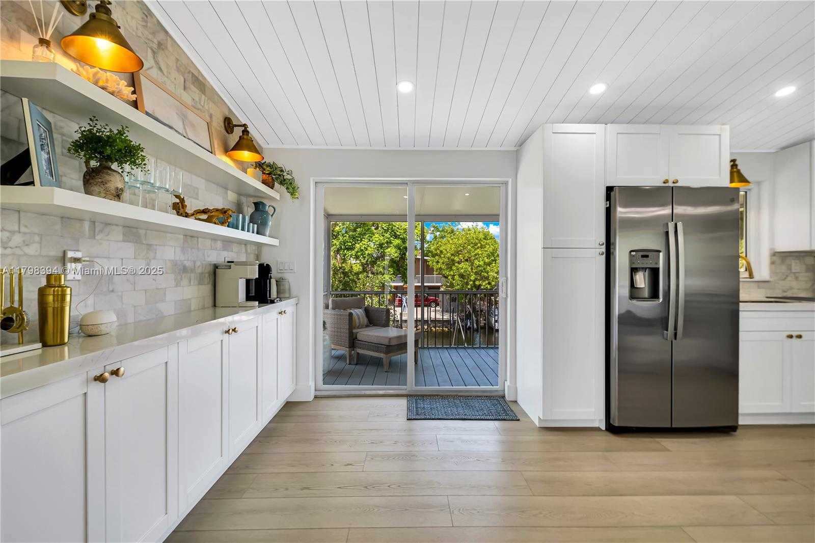 Small Image of 129 NAUTILUS DR, Islamorada Number 79