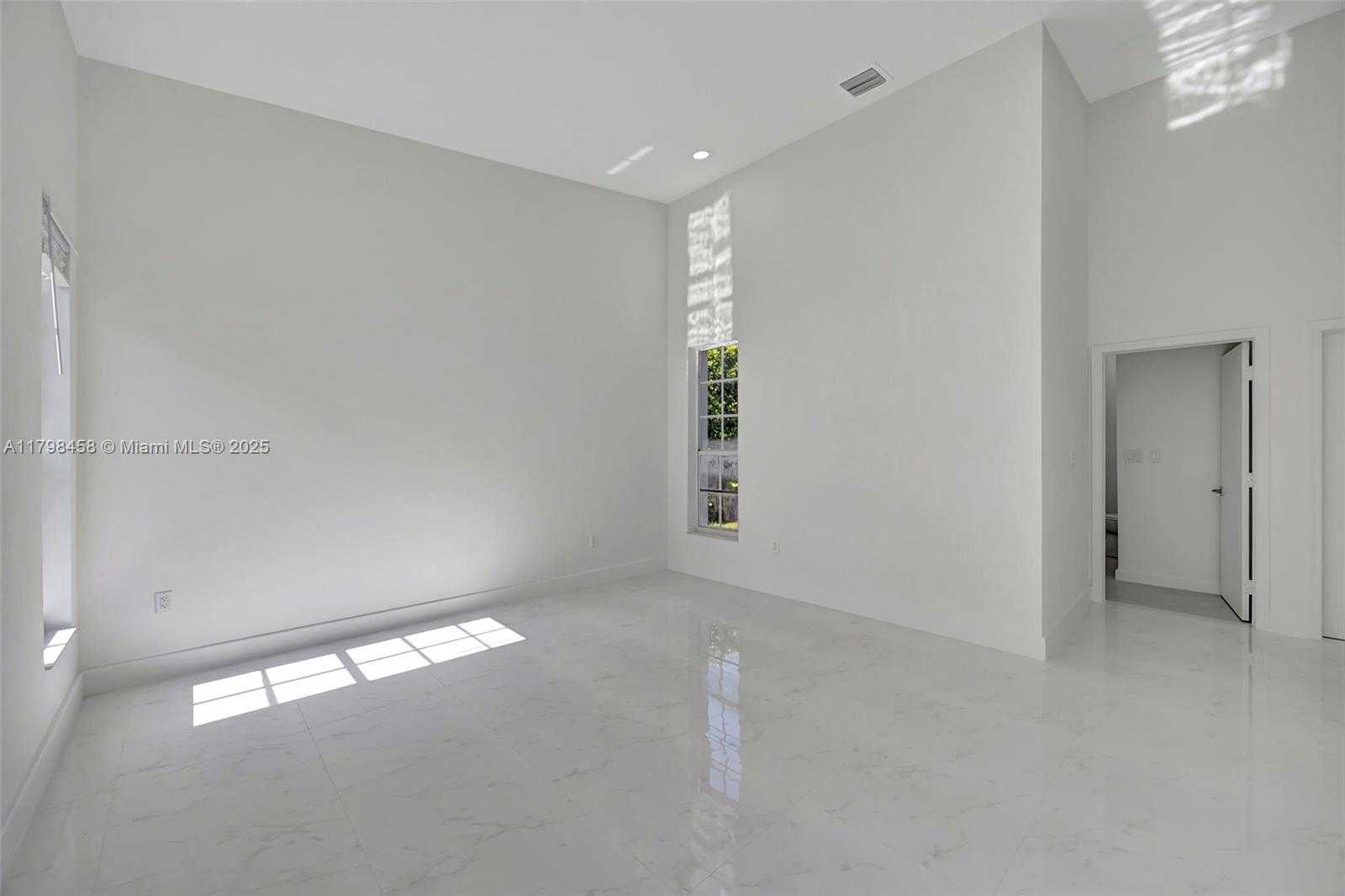 Small Image of 6841 SOUTH WEST 71ST AVE, Miami Number 11