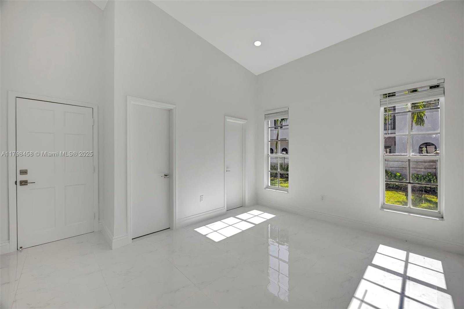 Small Image of 6841 SOUTH WEST 71ST AVE, Miami Number 14