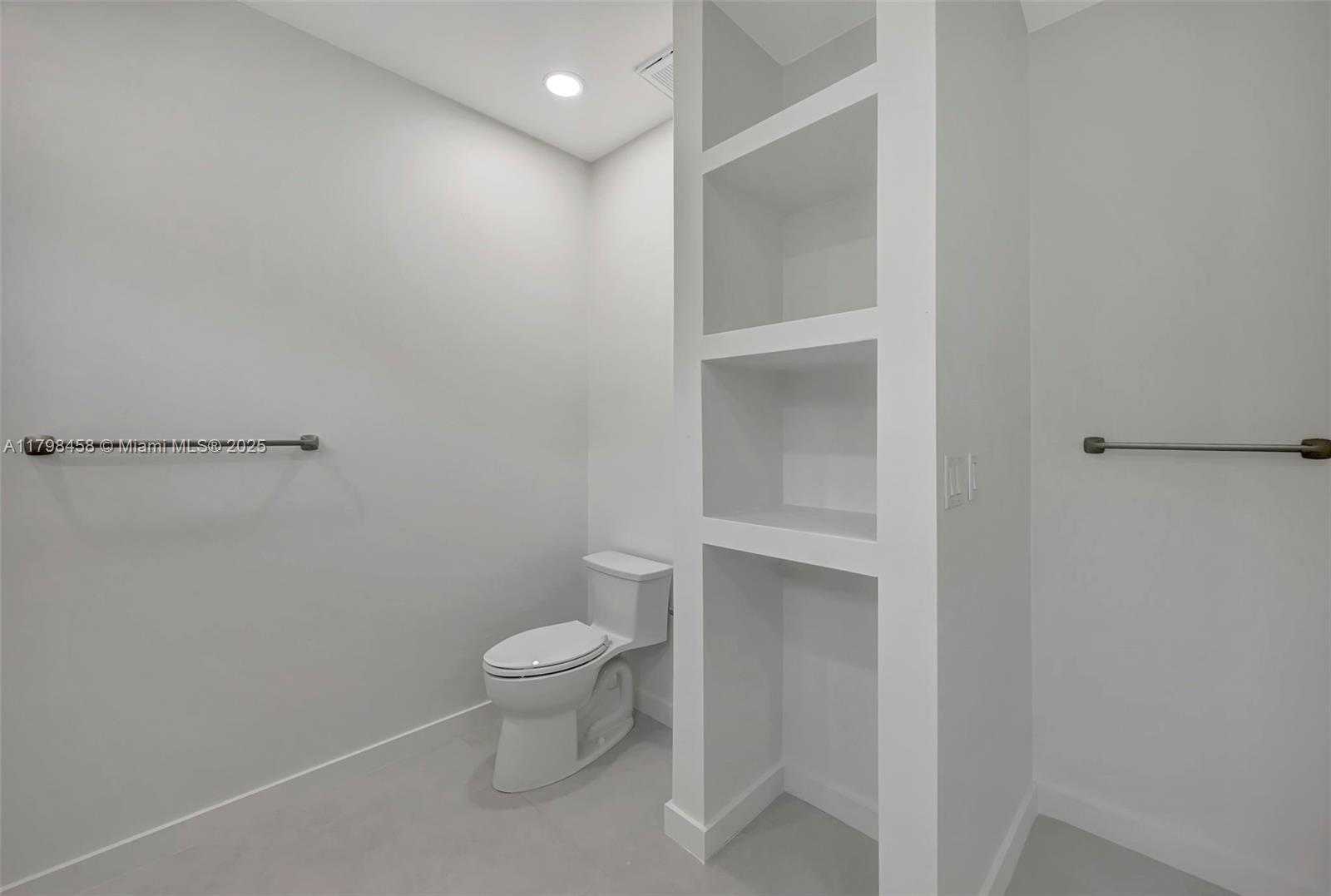 Small Image of 6841 SOUTH WEST 71ST AVE, Miami Number 22