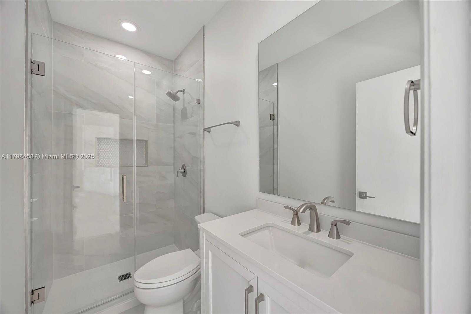 Small Image of 6841 SOUTH WEST 71ST AVE, Miami Number 23