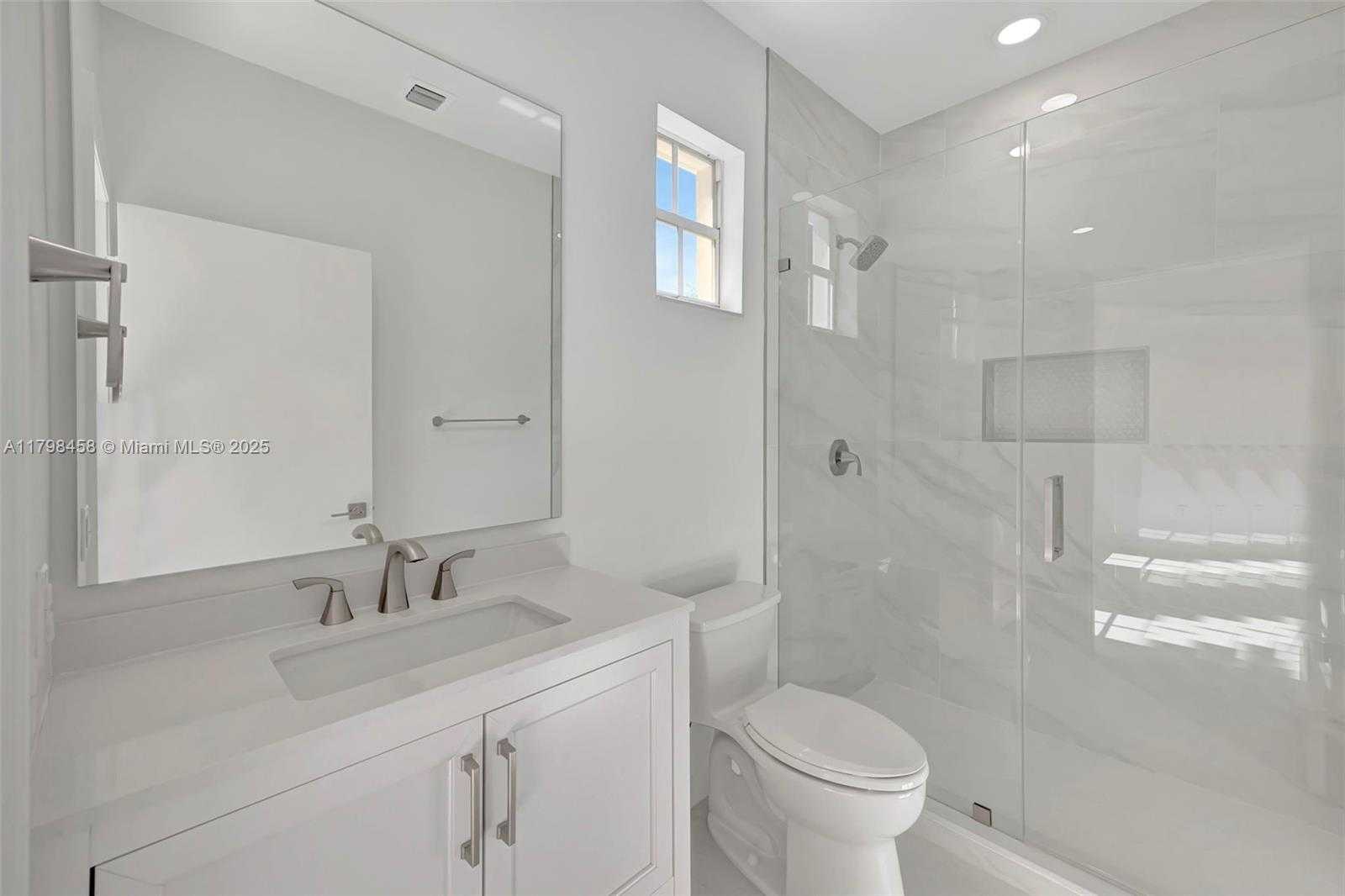 Small Image of 6841 SOUTH WEST 71ST AVE, Miami Number 26