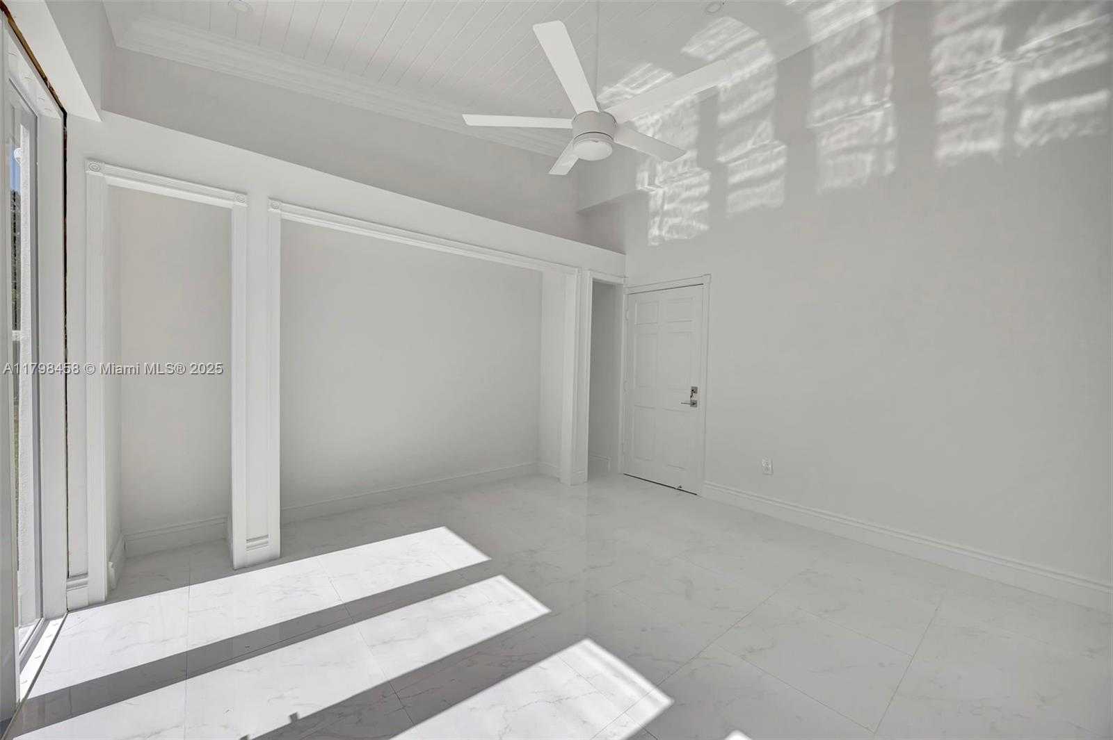 Small Image of 6841 SOUTH WEST 71ST AVE, Miami Number 34