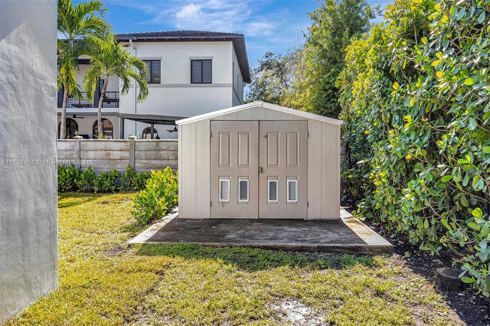 Small Image of 6841 SOUTH WEST 71ST AVE, Miami Number 44