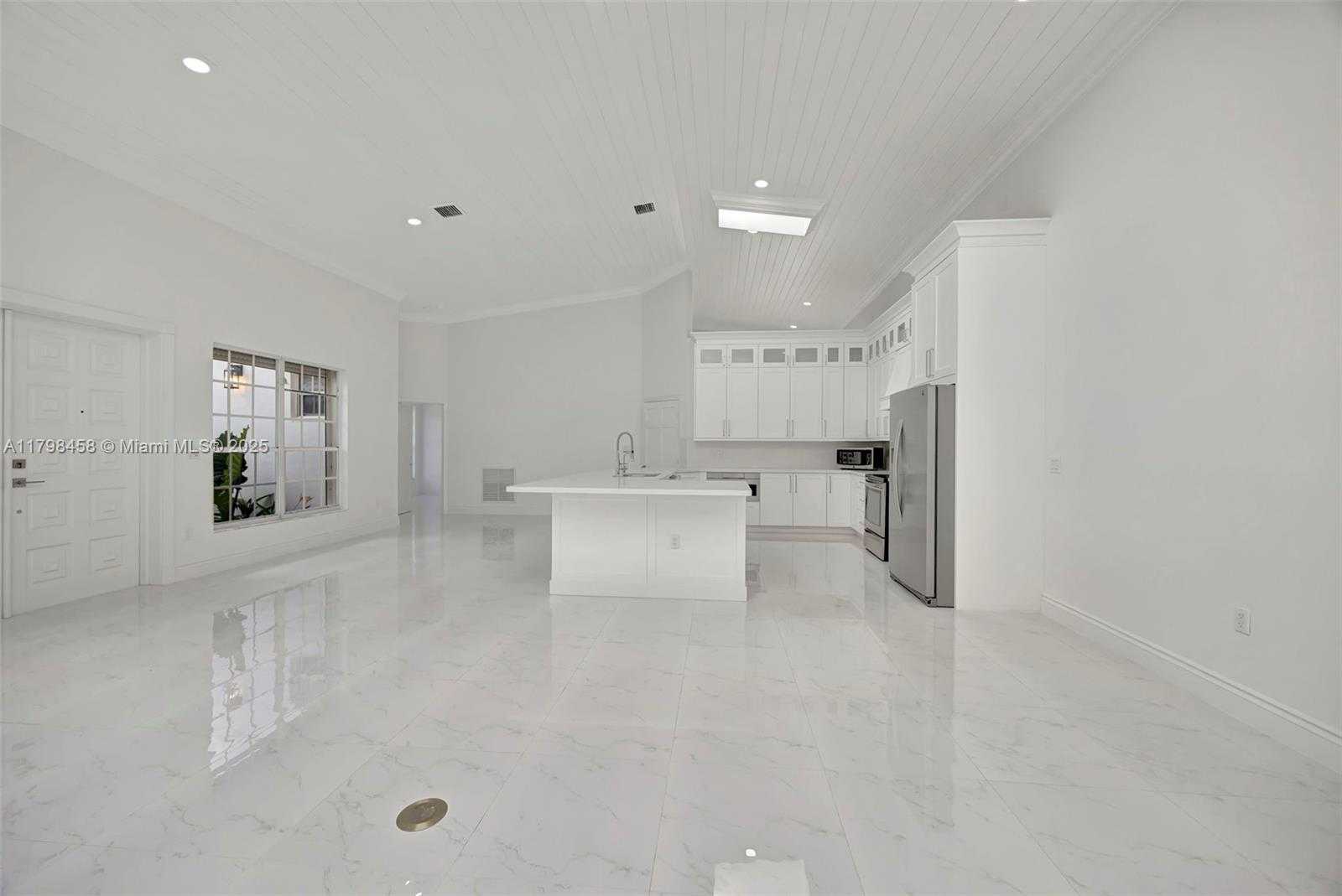 Small Image of 6841 SOUTH WEST 71ST AVE, Miami Number 7