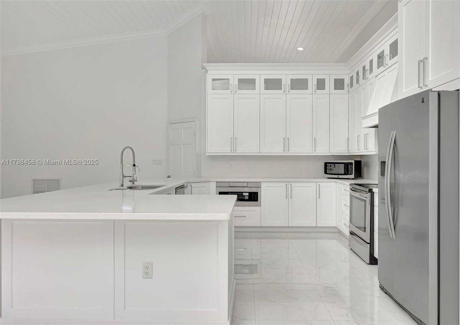 Small Image of 6841 SOUTH WEST 71ST AVE, Miami Number 8