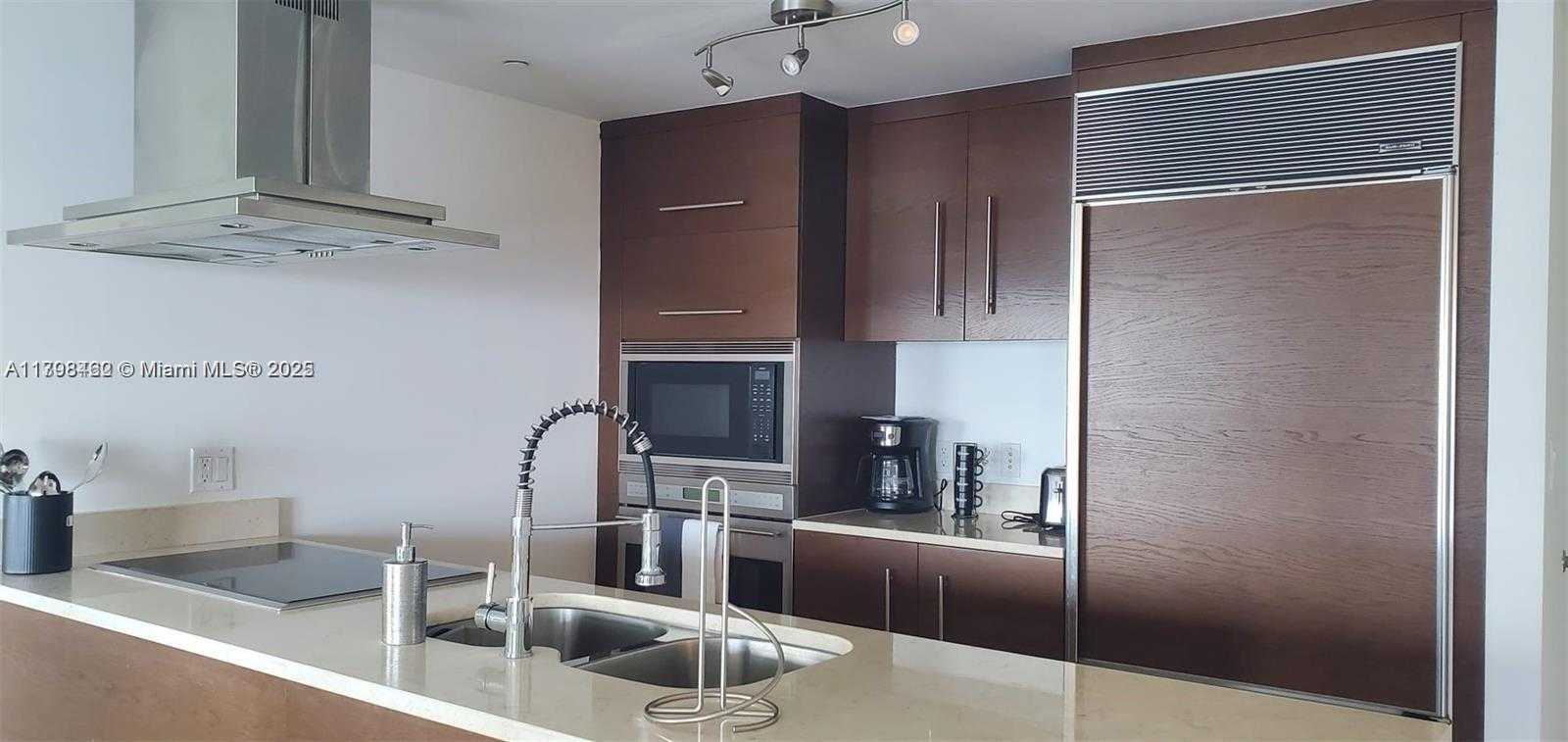 Small Image of 495 BRICKELL AVE #3009, Miami Number 10