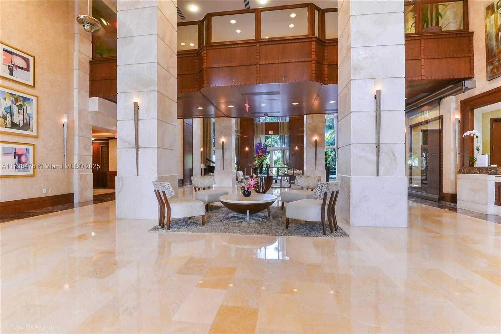 Small Image of 19501 WEST COUNTRY CLUB DR #504, Aventura Number 14
