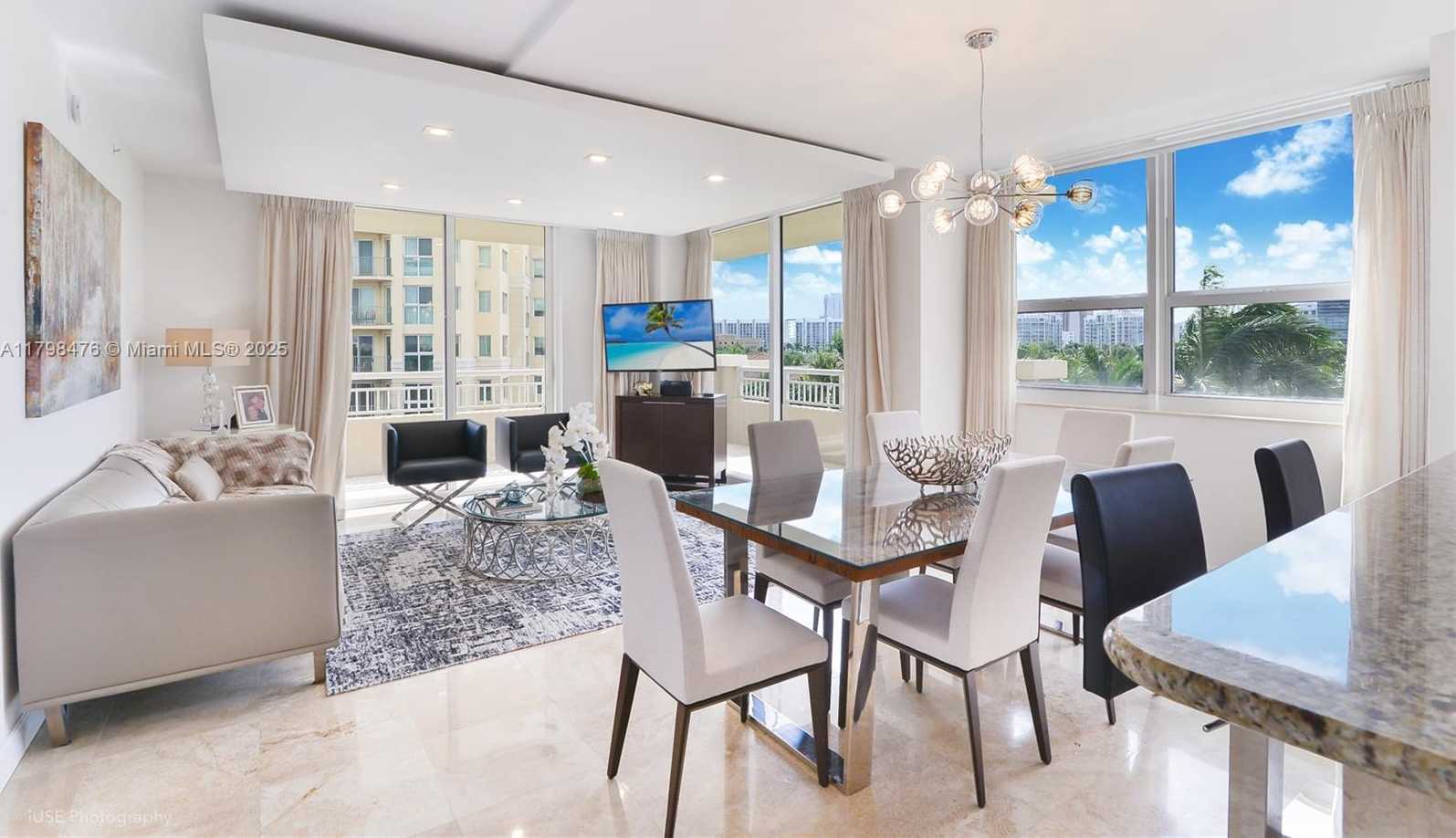 Small Image of 19501 WEST COUNTRY CLUB DR #504, Aventura Number 5