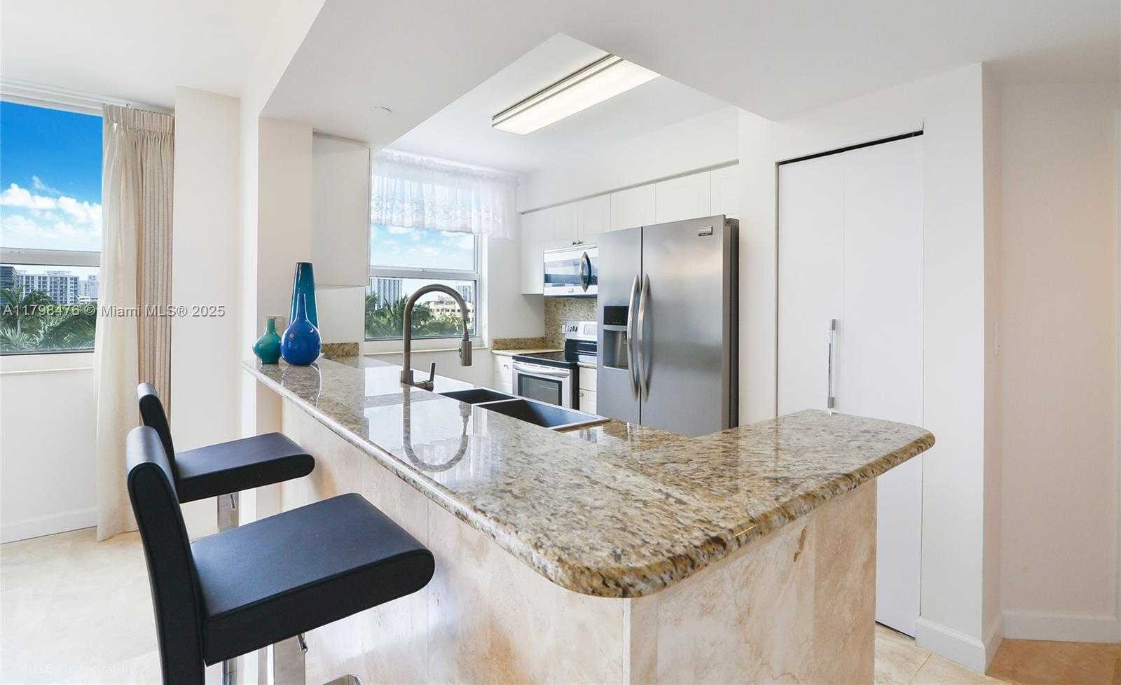 Small Image of 19501 WEST COUNTRY CLUB DR #504, Aventura Number 7