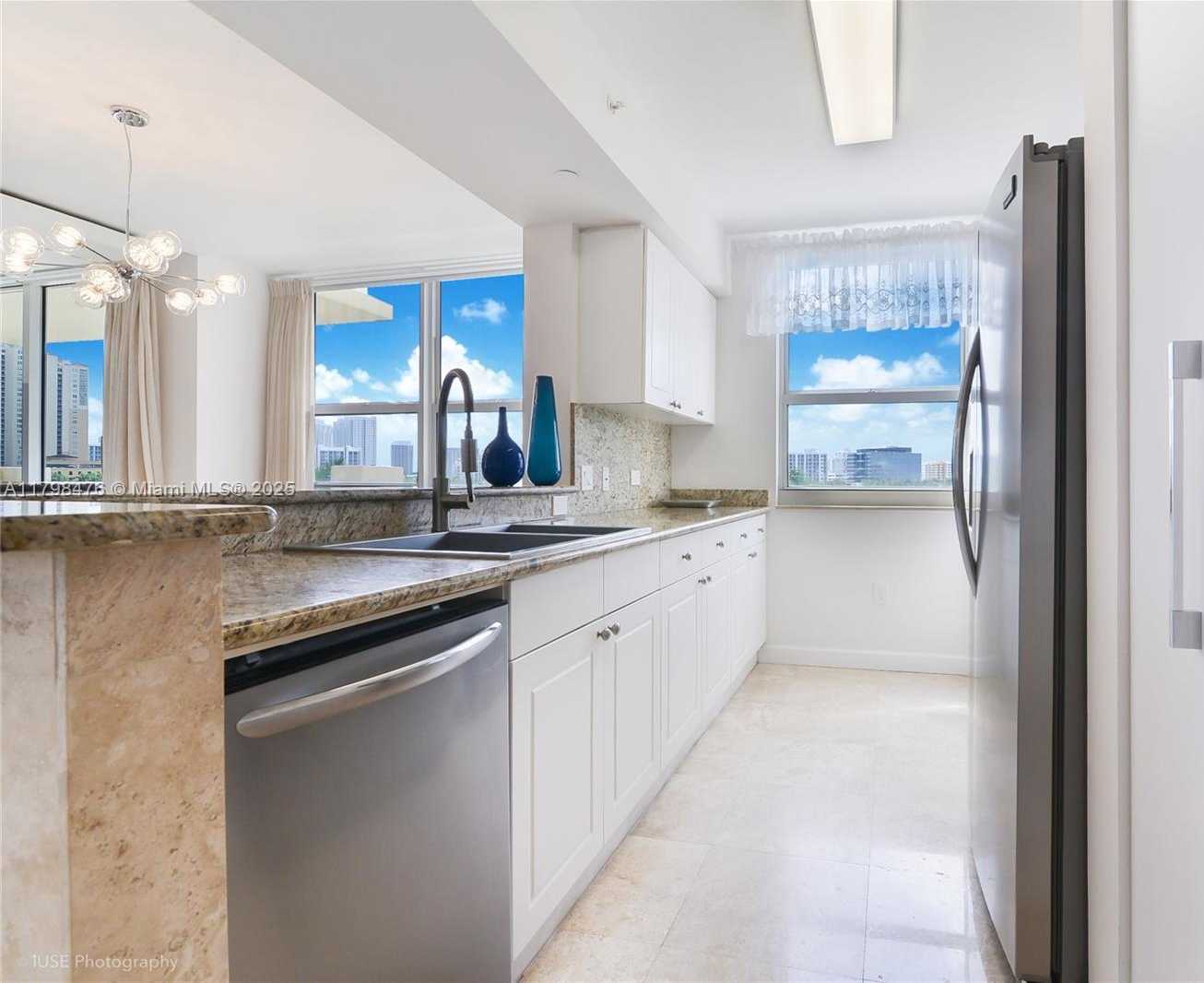 Small Image of 19501 WEST COUNTRY CLUB DR #504, Aventura Number 8