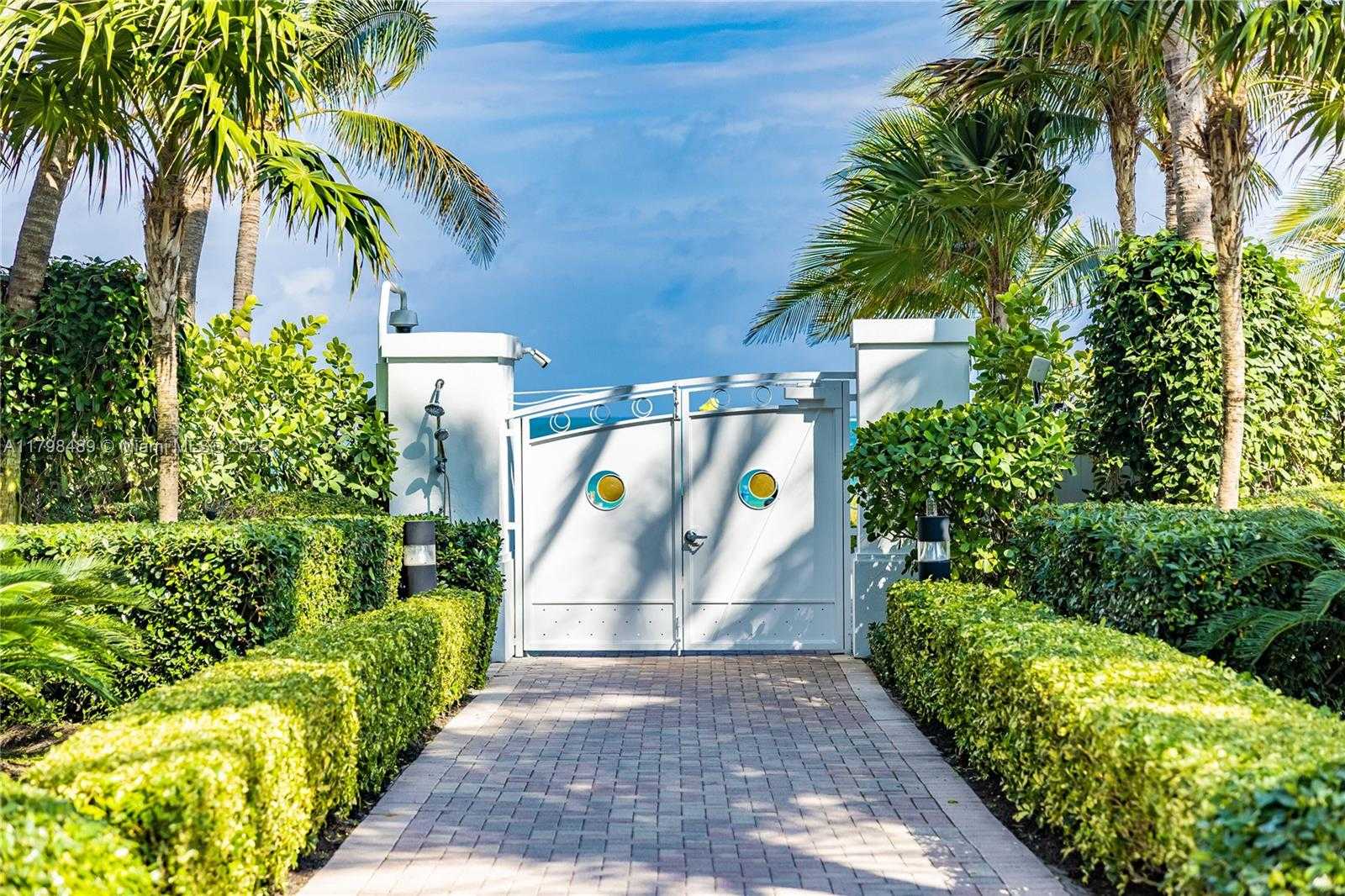 Small Image of 50 SOUTH POINTE DR #613, Miami Beach Number 16