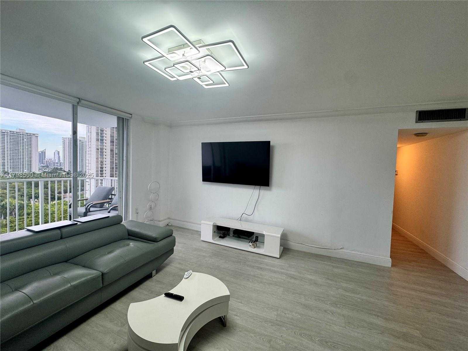 Small Image of 2851 NORTH EAST 183RD ST #1509E, Aventura Number 13