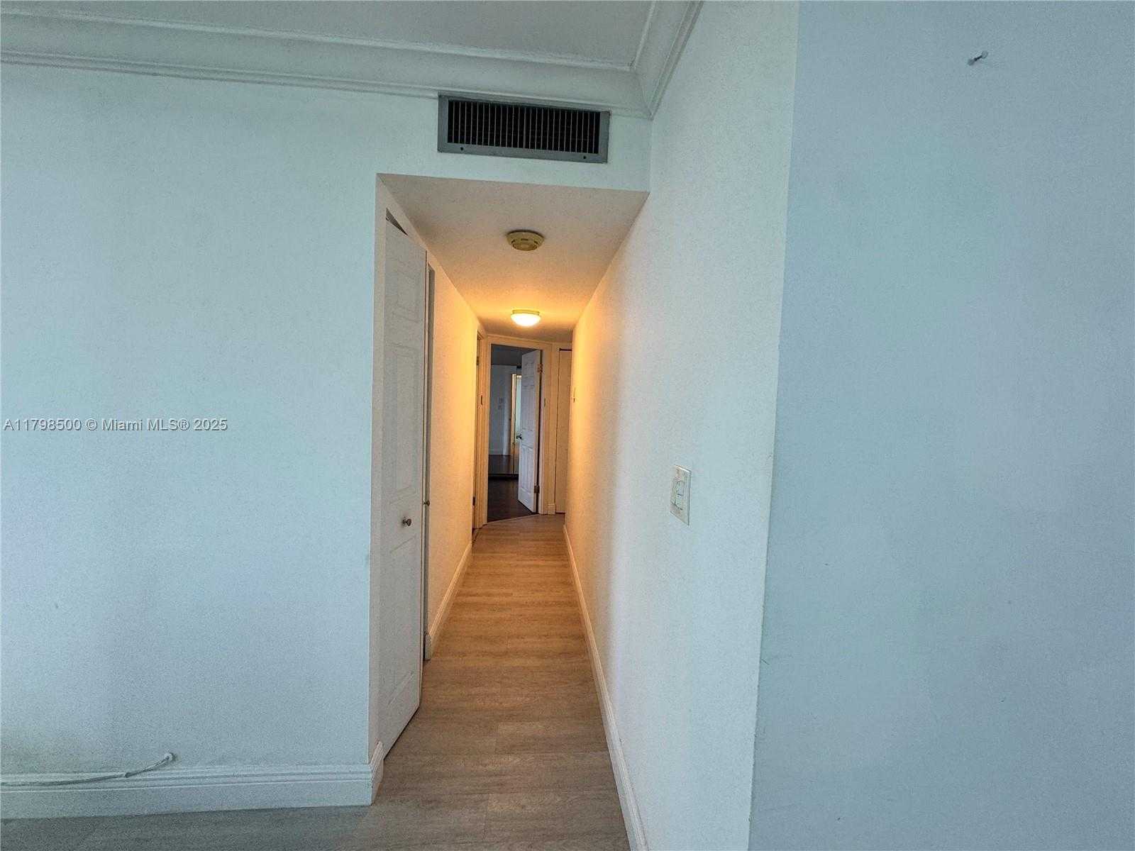 Small Image of 2851 NORTH EAST 183RD ST #1509E, Aventura Number 18