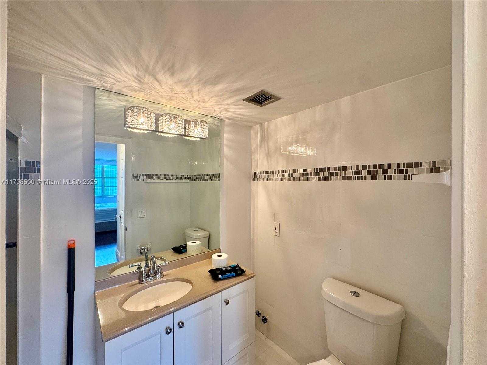 Small Image of 2851 NORTH EAST 183RD ST #1509E, Aventura Number 19