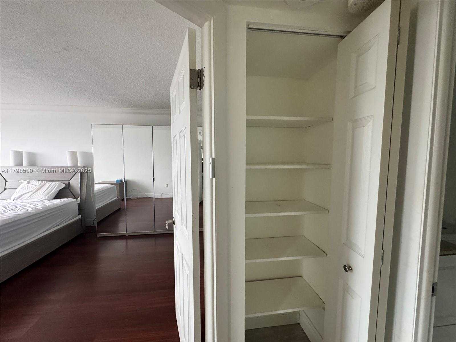 Small Image of 2851 NORTH EAST 183RD ST #1509E, Aventura Number 22
