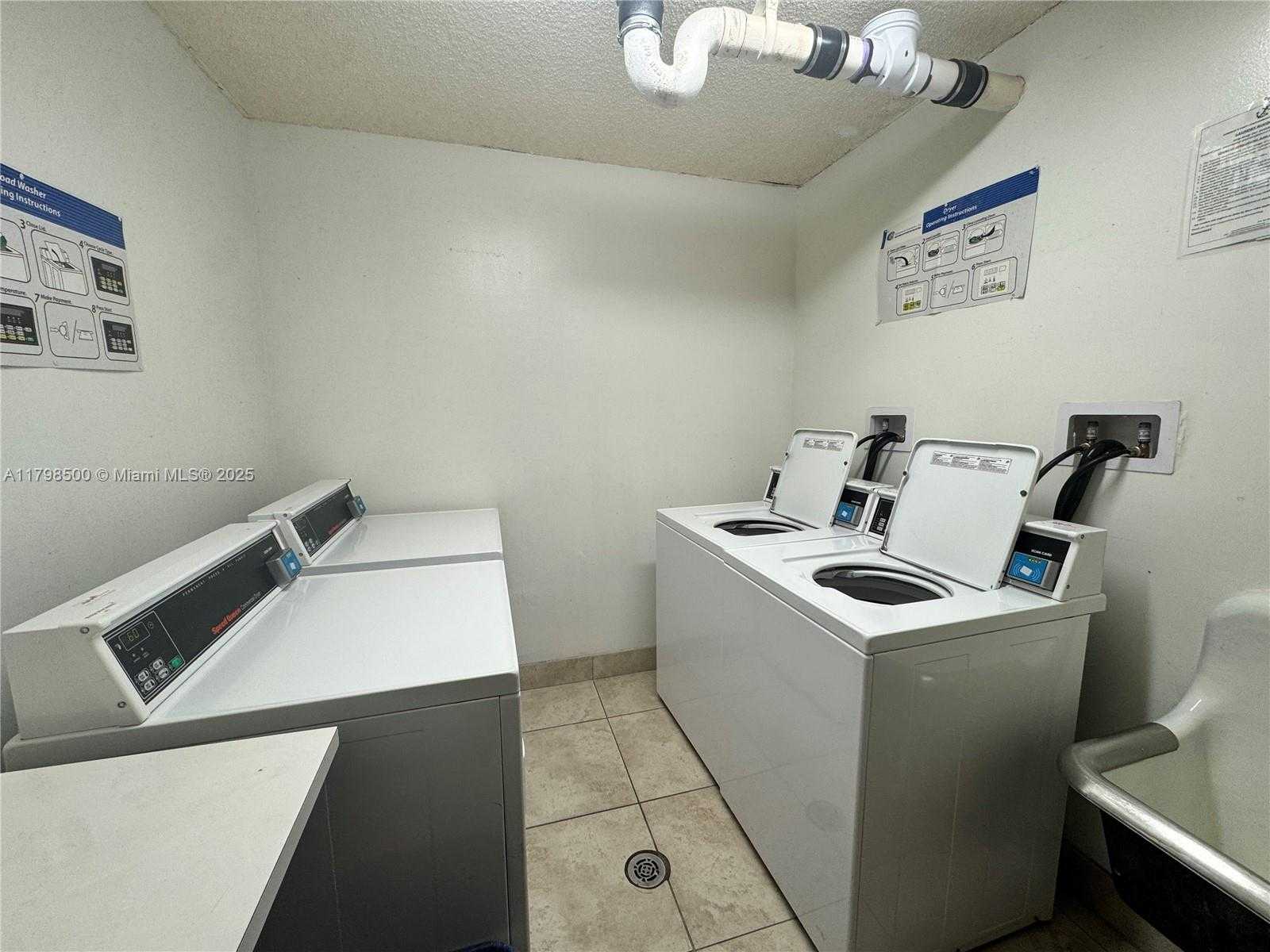 Small Image of 2851 NORTH EAST 183RD ST #1509E, Aventura Number 31