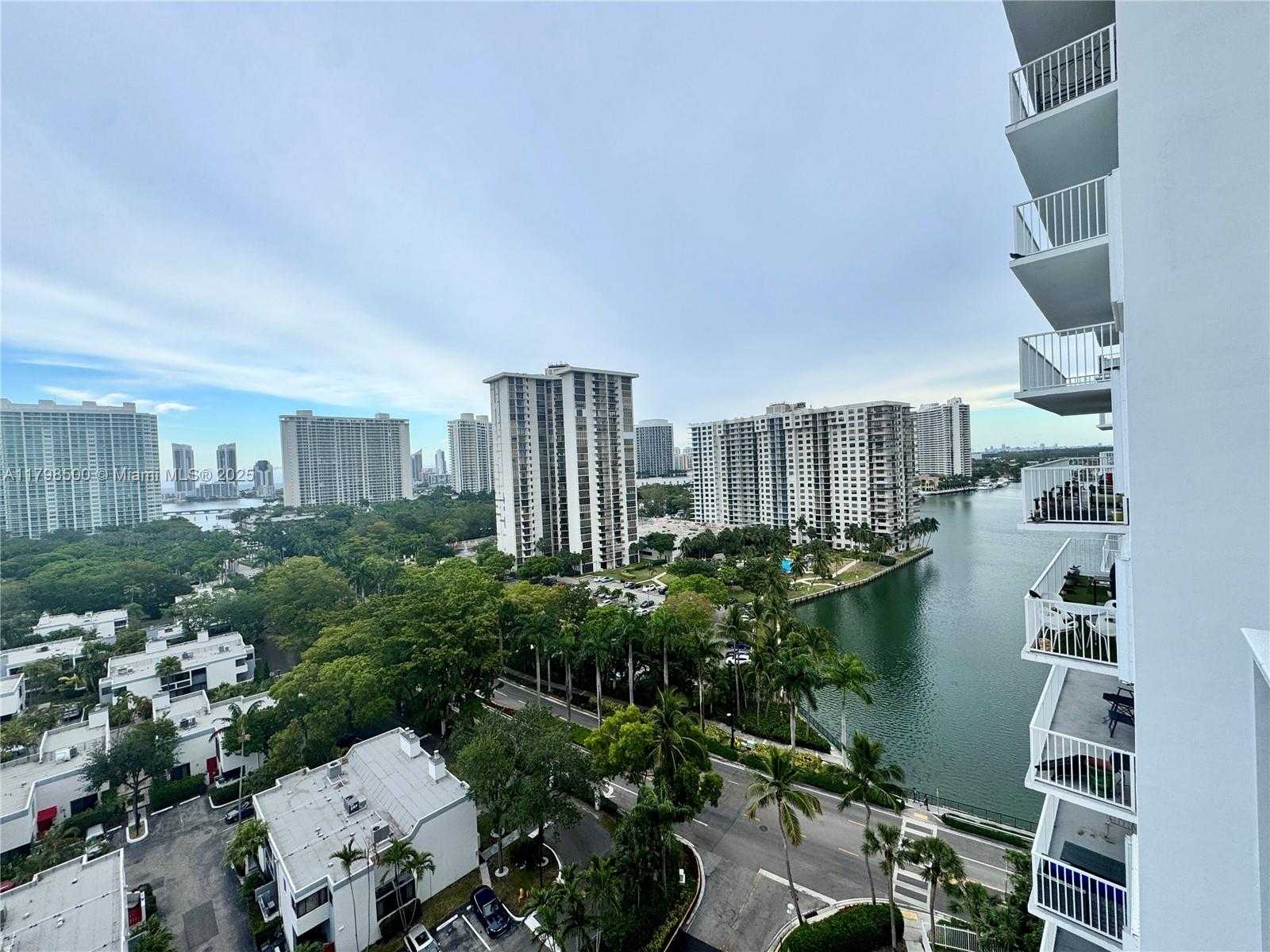 Small Image of 2851 NORTH EAST 183RD ST #1509E, Aventura Number 6