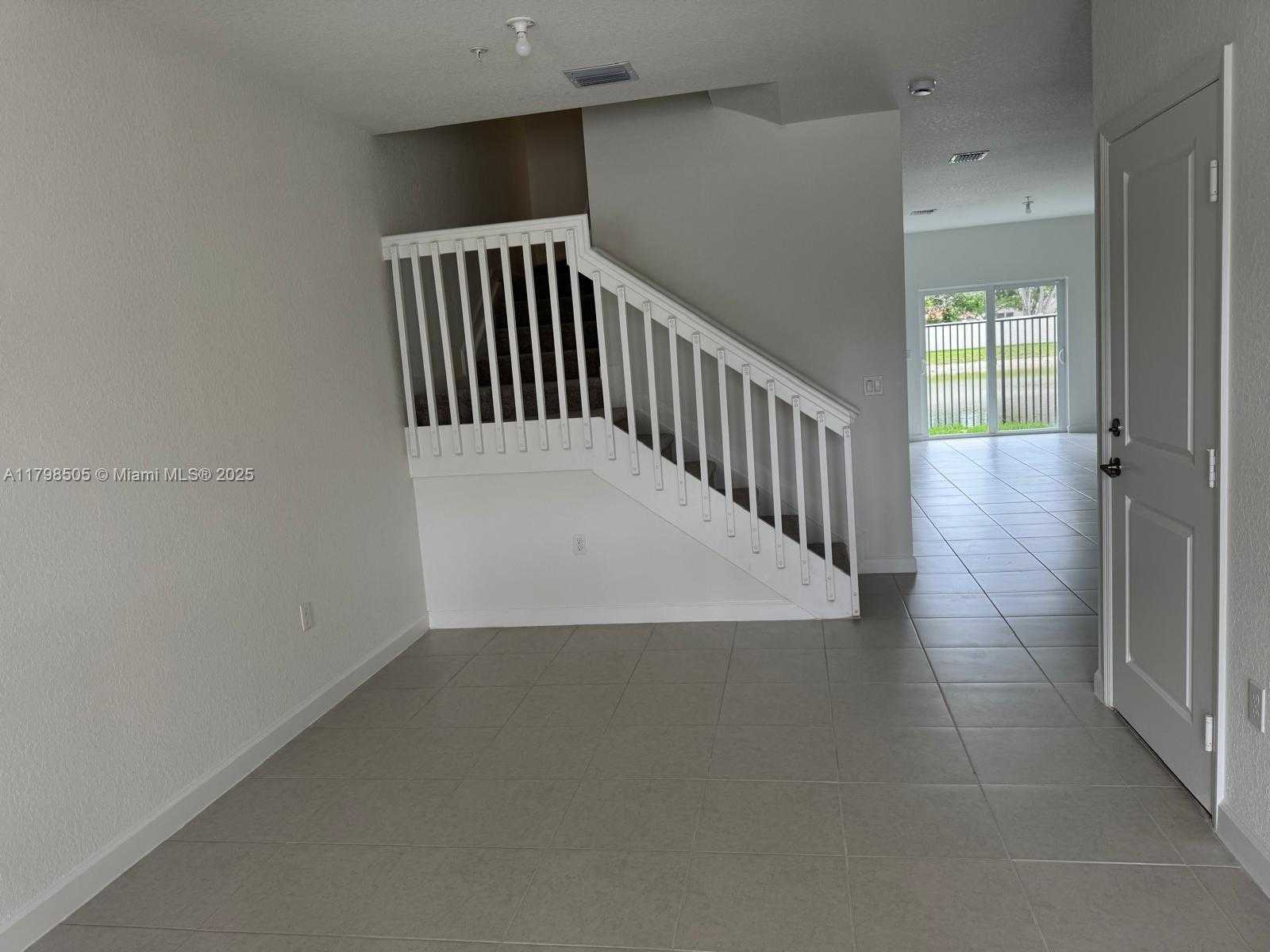Small Image of 18406 SOUTH WEST 2ND ST, Pembroke Pines Number 7