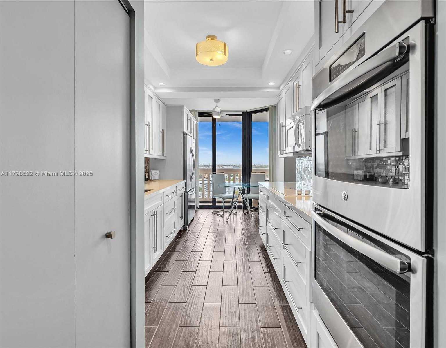 Small Image of 2000 ISLAND BLVD #1203, Aventura Number 10