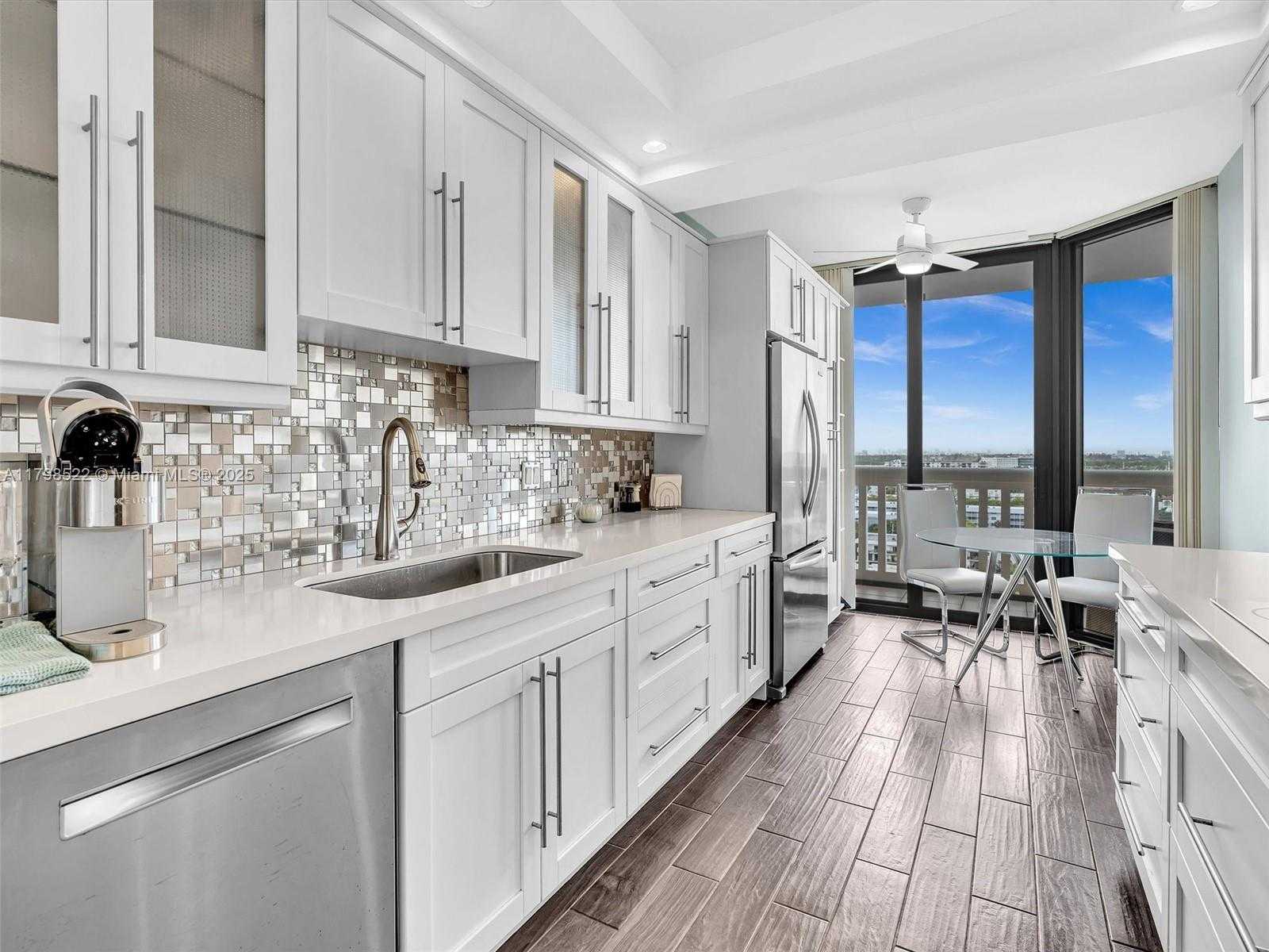 Small Image of 2000 ISLAND BLVD #1203, Aventura Number 12