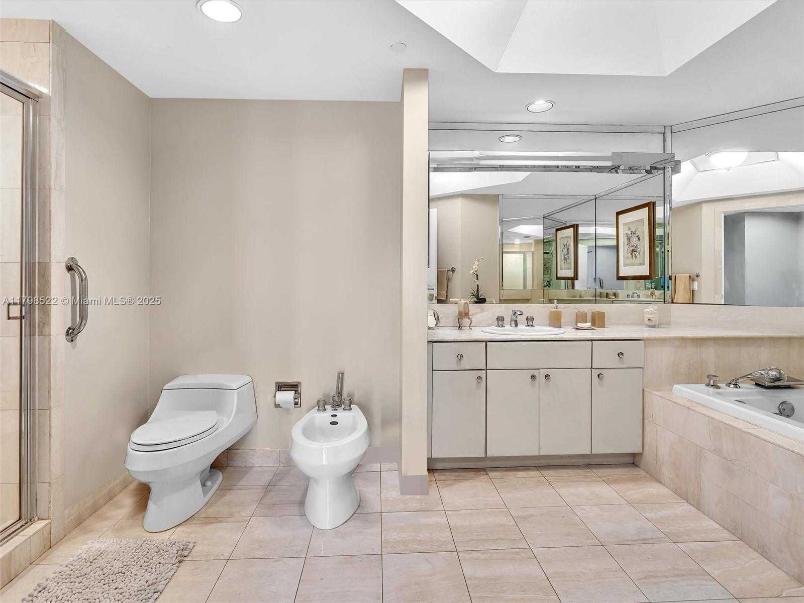 Small Image of 2000 ISLAND BLVD #1203, Aventura Number 18