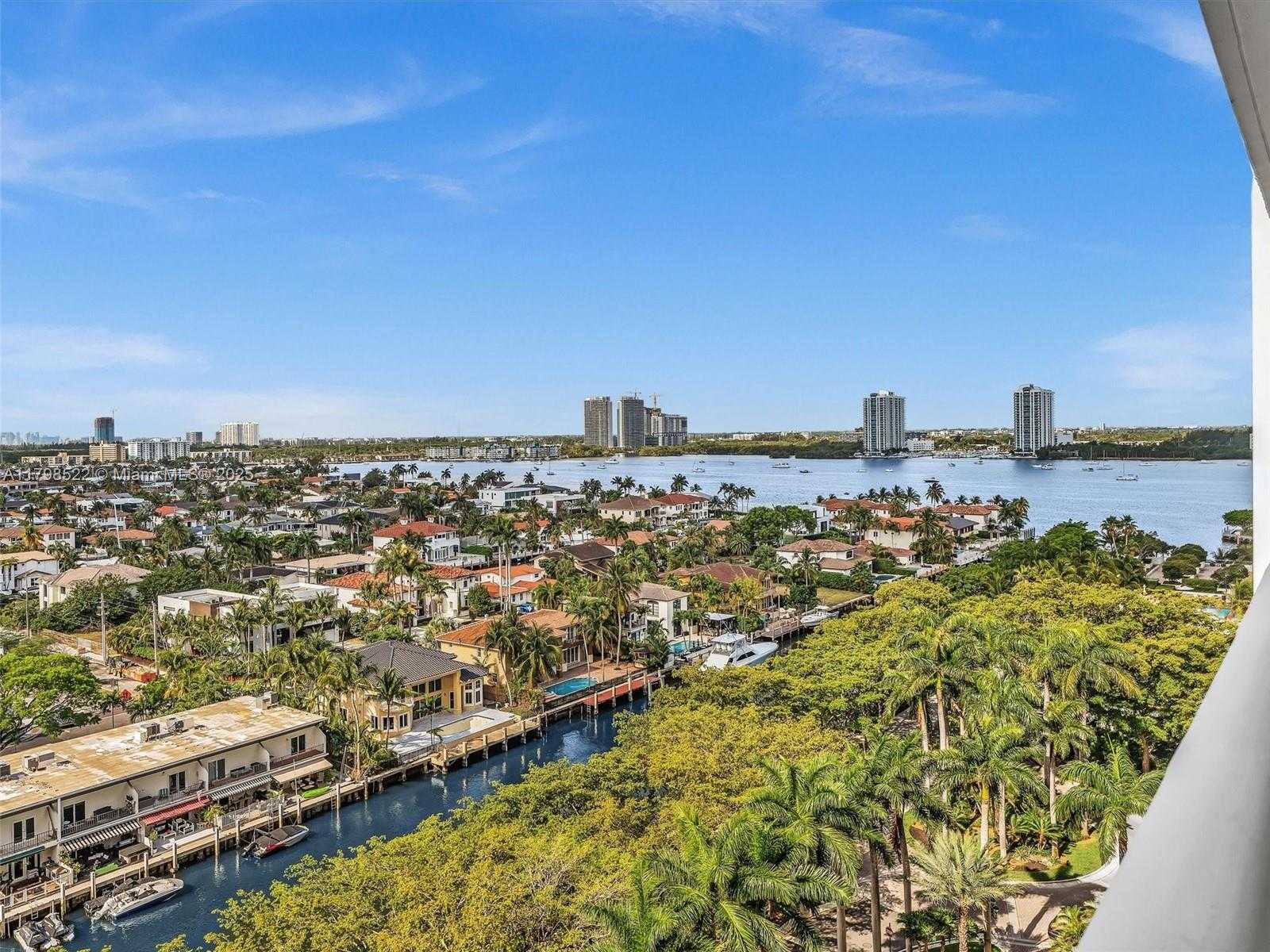Small Image of 2000 ISLAND BLVD #1203, Aventura Number 2