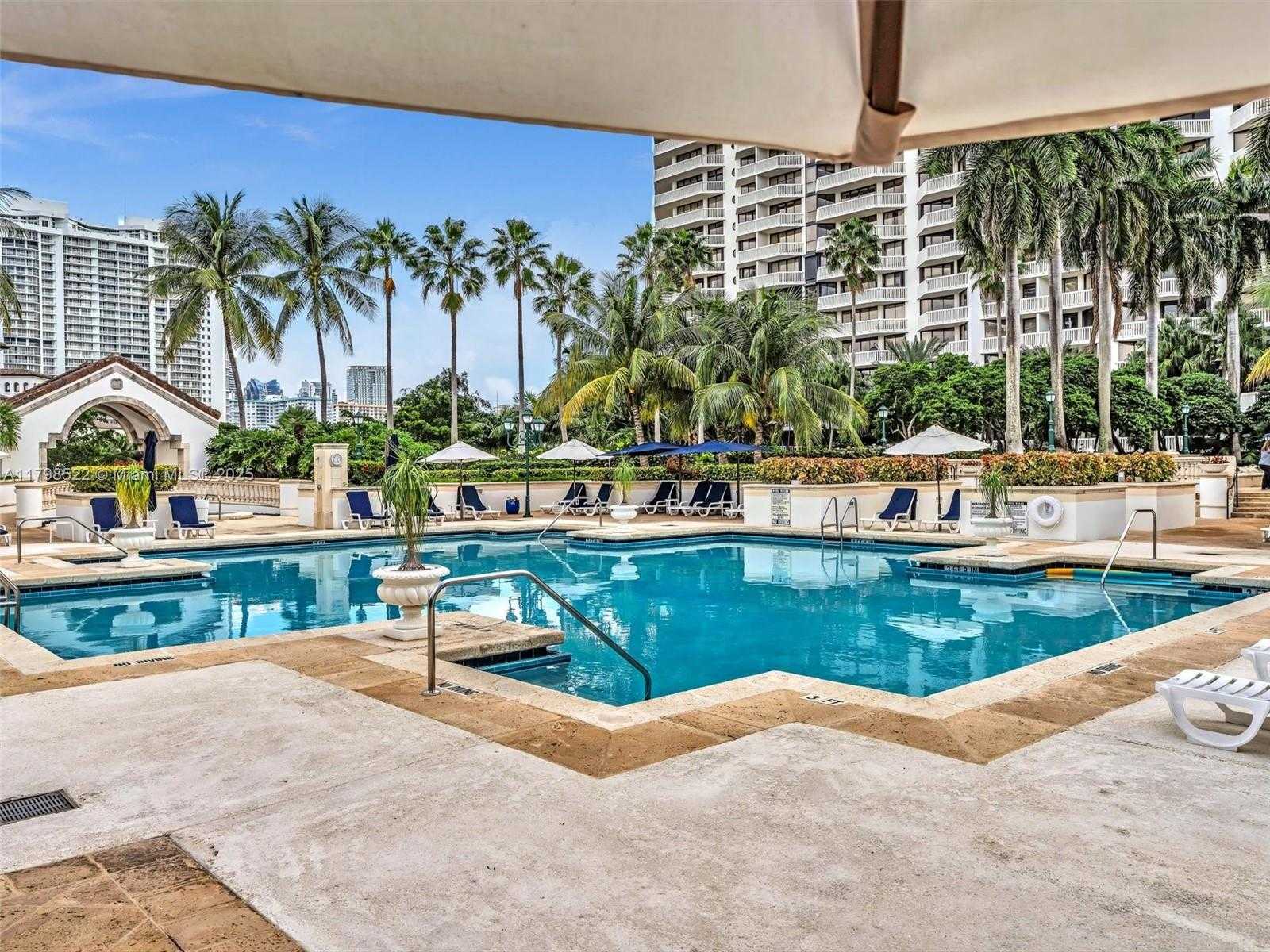 Small Image of 2000 ISLAND BLVD #1203, Aventura Number 38