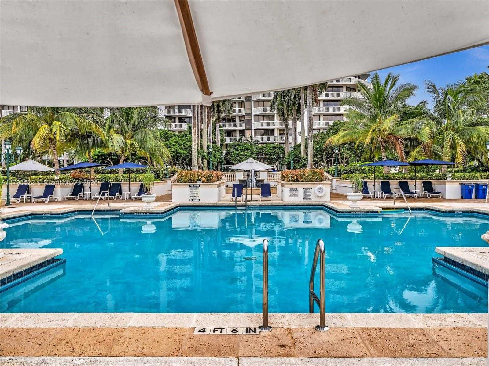 Small Image of 2000 ISLAND BLVD #1203, Aventura Number 39