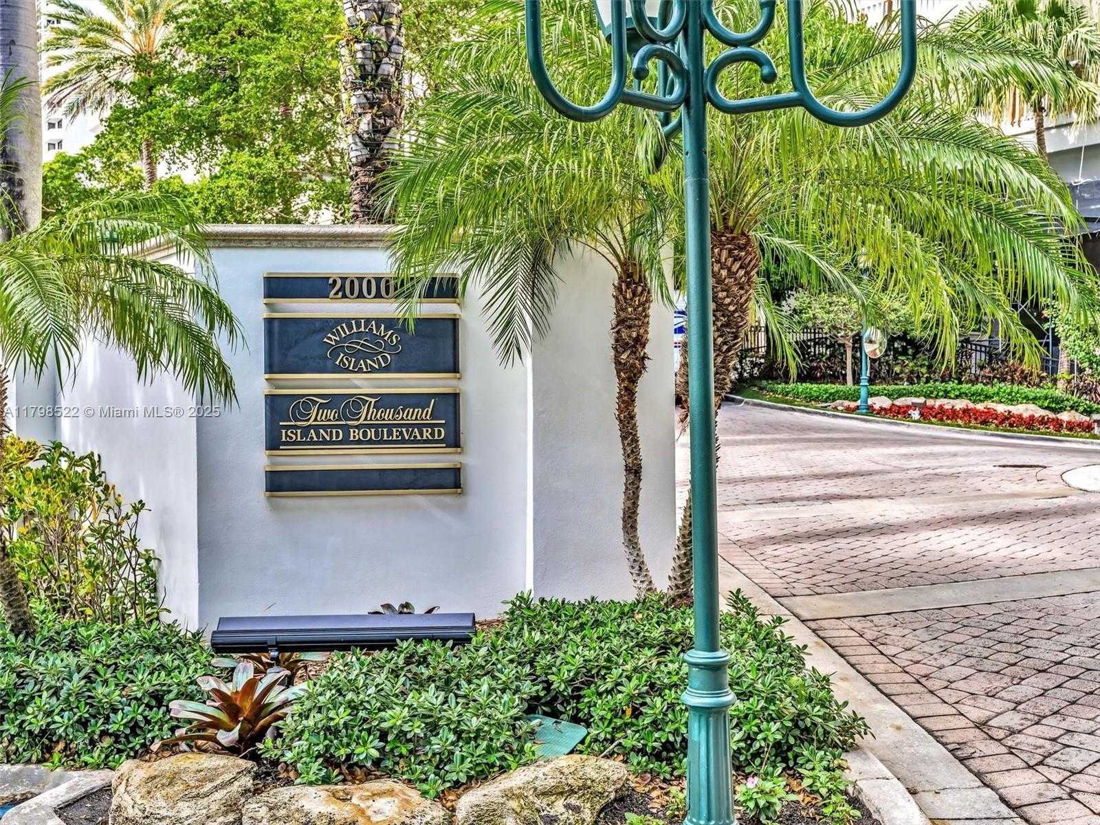 Small Image of 2000 ISLAND BLVD #1203, Aventura Number 41