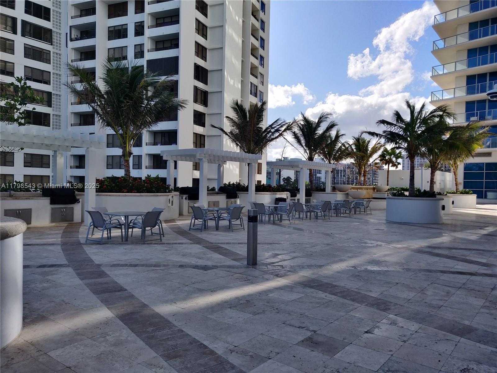 Small Image of 3101 SOUTH OCEAN DR #2206, Hollywood Number 35