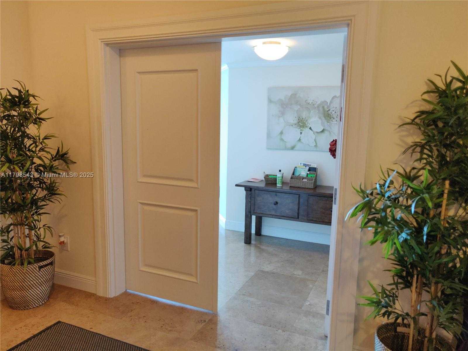 Small Image of 3101 SOUTH OCEAN DR #2206, Hollywood Number 6