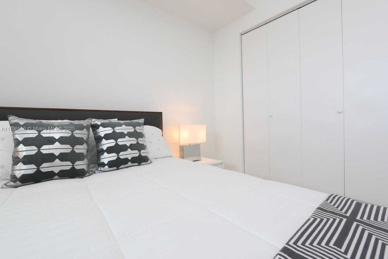 Small Image of 460 NORTH EAST 28TH ST #3007, Miami Number 21