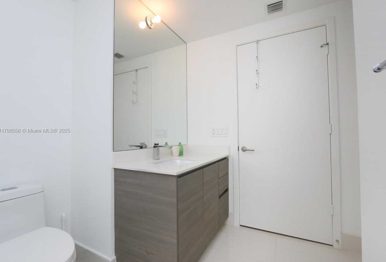 Small Image of 460 NORTH EAST 28TH ST #3007, Miami Number 24
