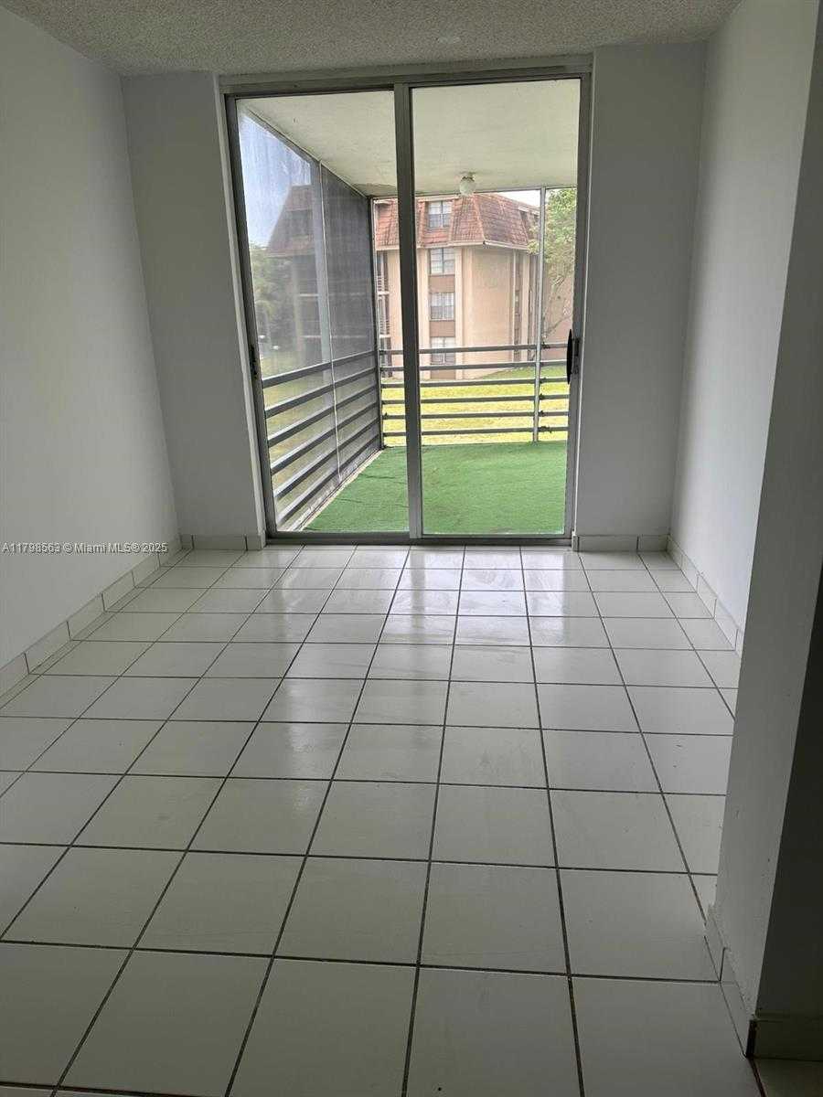 Small Image of 447 195 TH ST #220, North Miami Number 6
