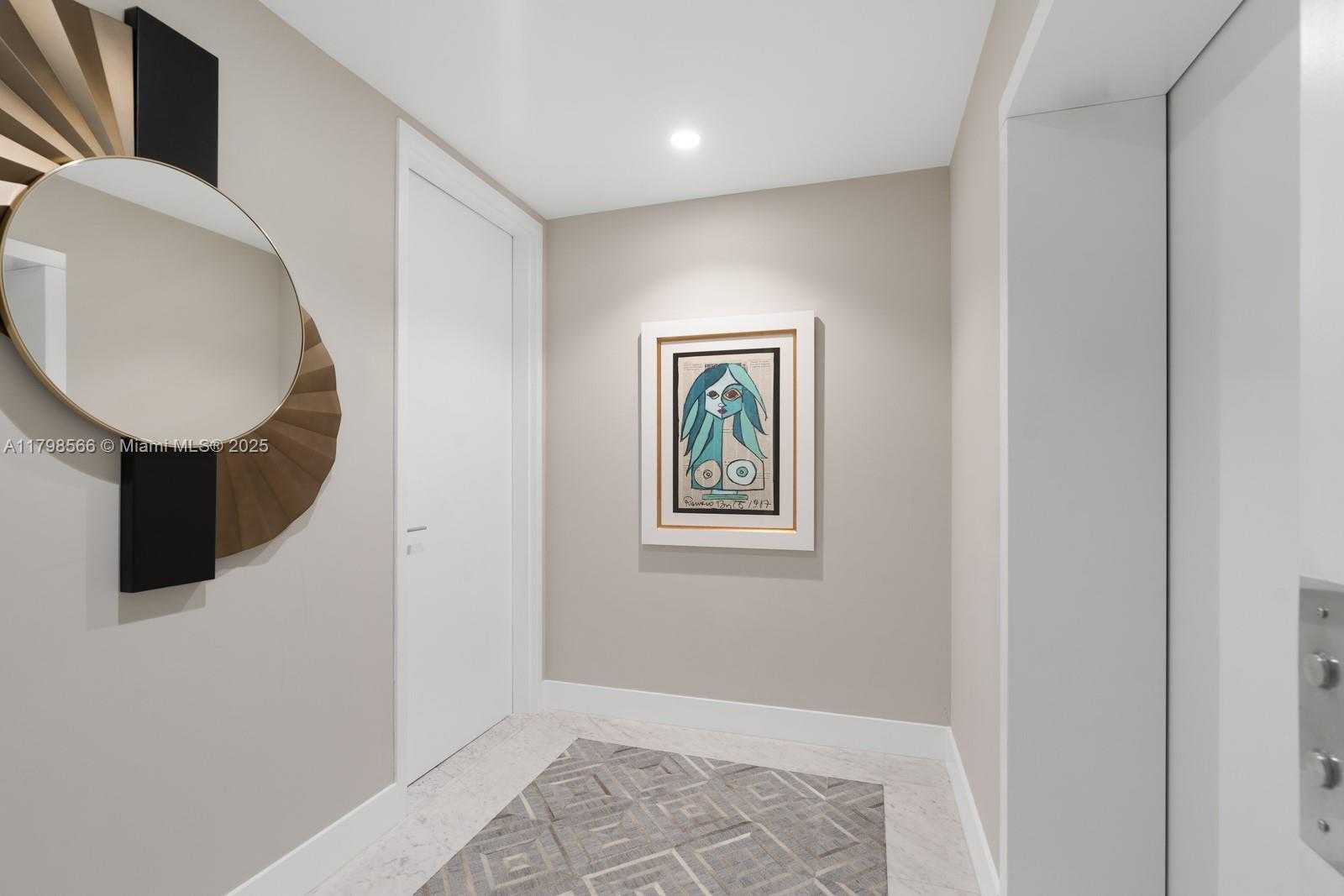 Small Image of 5775 COLLINS AVE #1005, Miami Beach Number 18