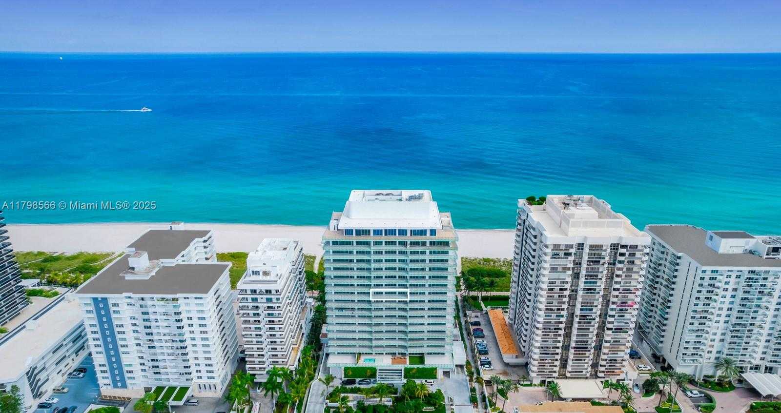 Small Image of 5775 COLLINS AVE #1005, Miami Beach Number 24
