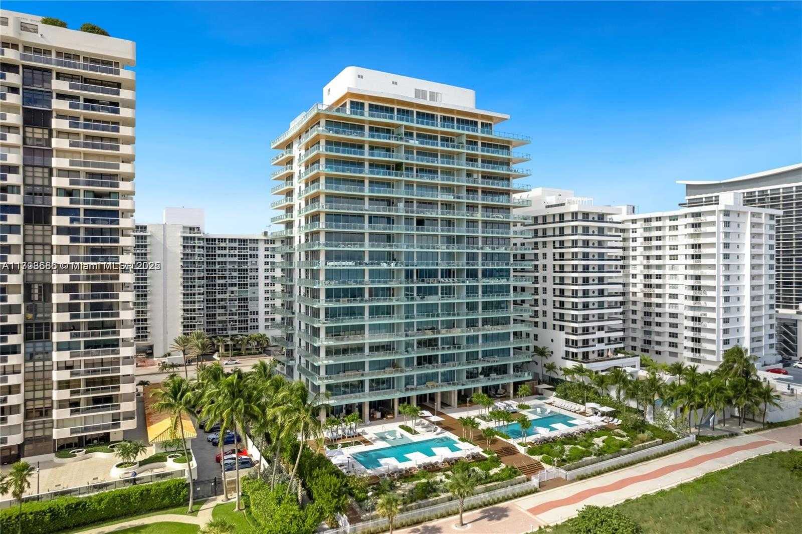 Small Image of 5775 COLLINS AVE #1005, Miami Beach Number 29