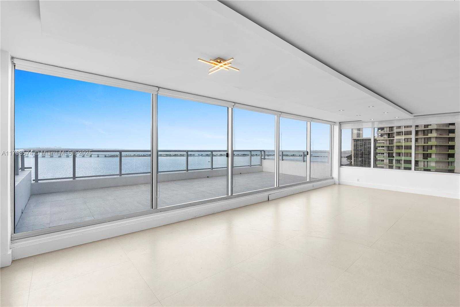 Small Image of 1541 BRICKELL AVE #C1607, Miami Number 10
