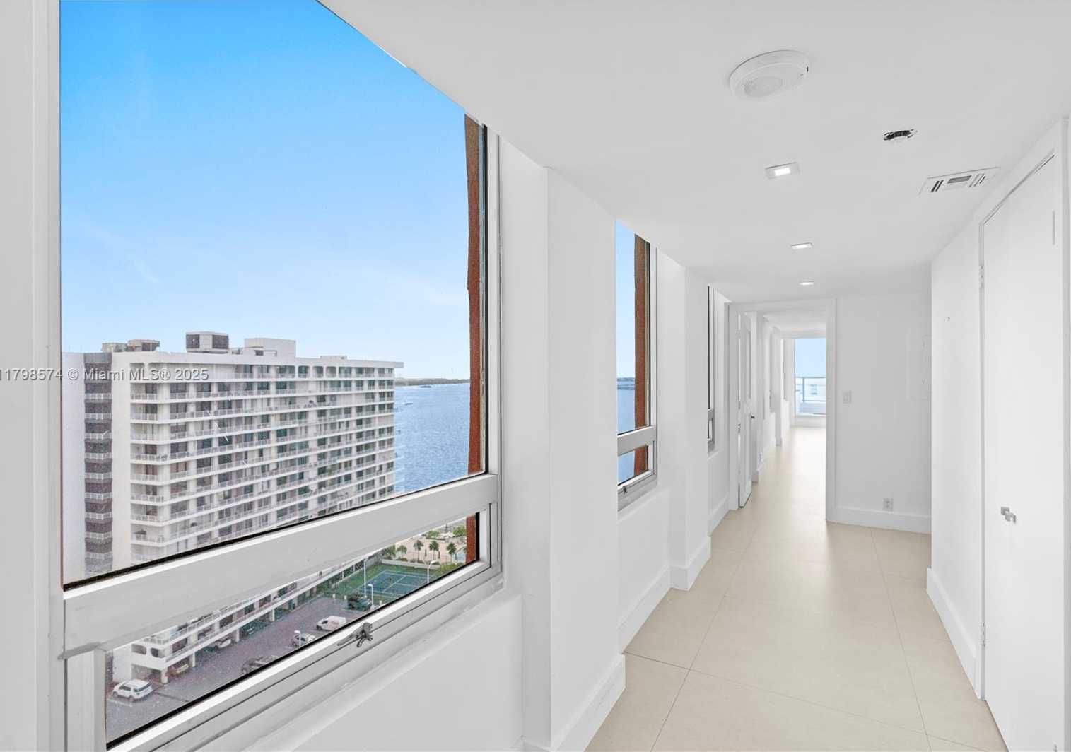 Small Image of 1541 BRICKELL AVE #C1607, Miami Number 11