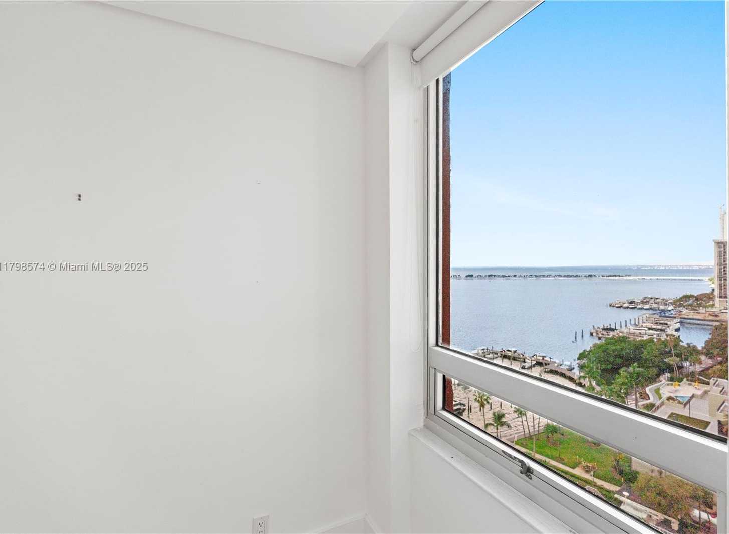 Small Image of 1541 BRICKELL AVE #C1607, Miami Number 21