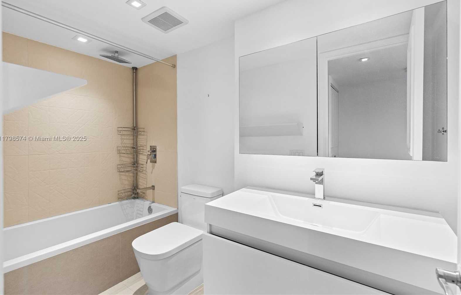 Small Image of 1541 BRICKELL AVE #C1607, Miami Number 22