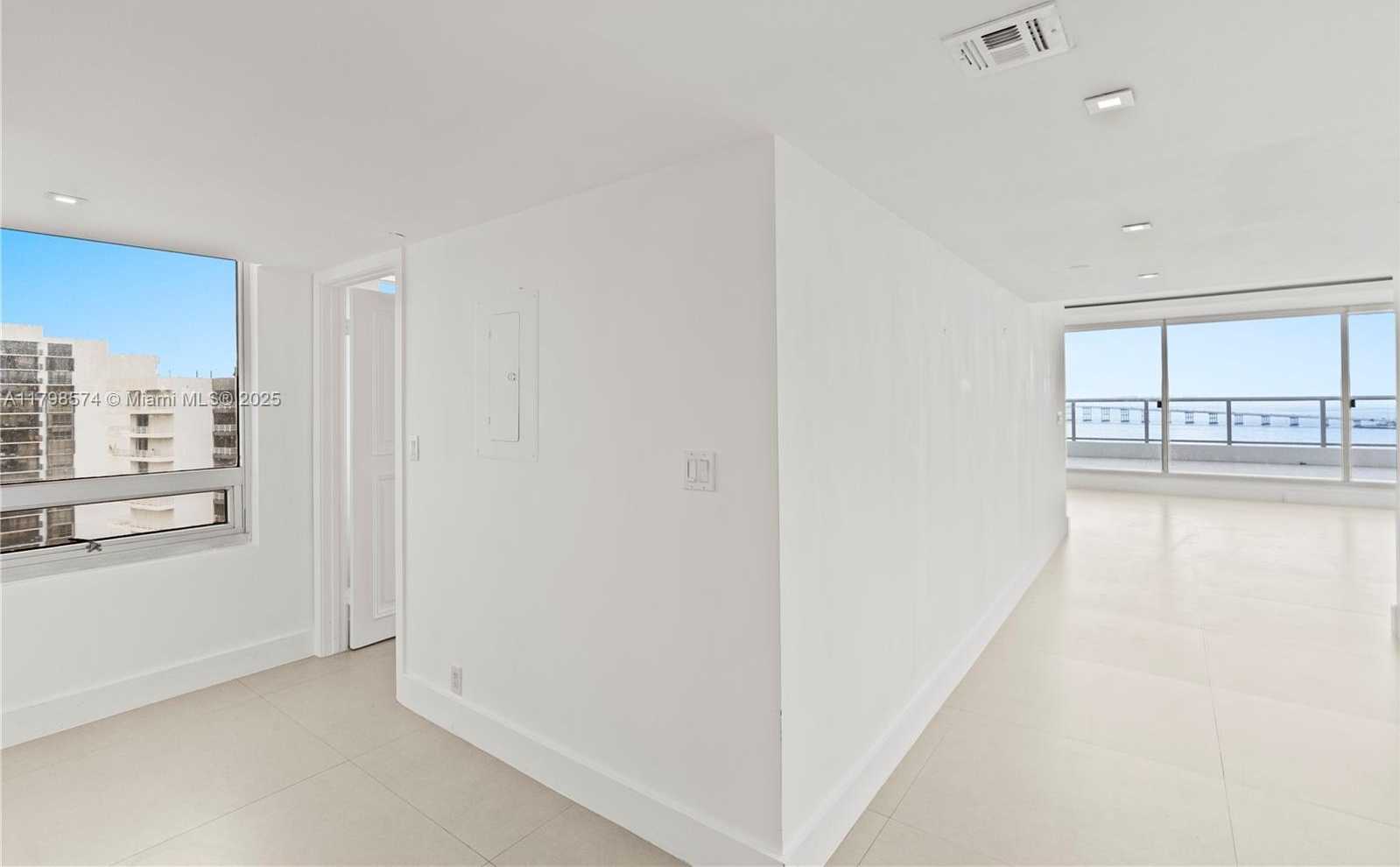 Small Image of 1541 BRICKELL AVE #C1607, Miami Number 32