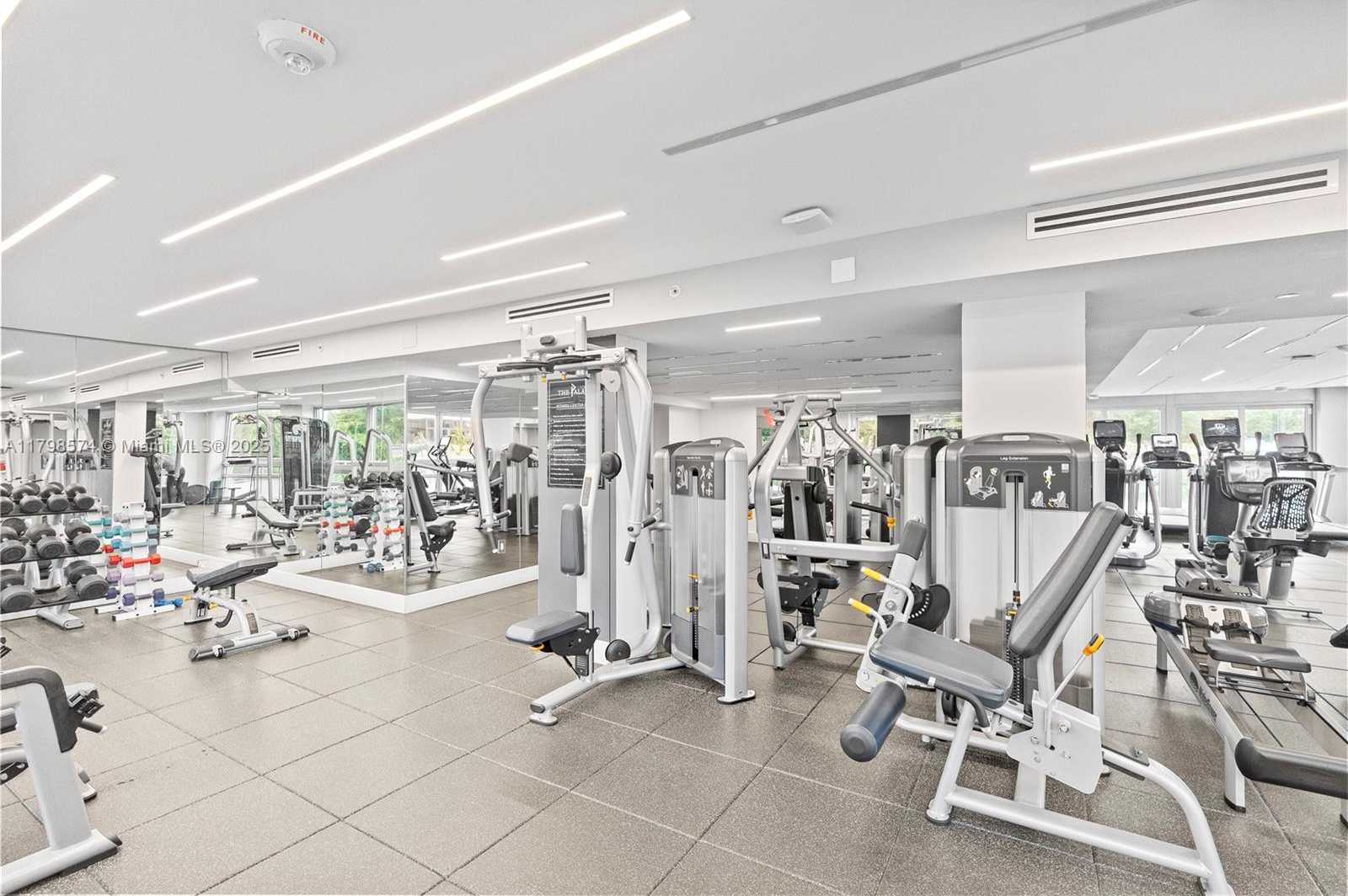 Small Image of 1541 BRICKELL AVE #C1607, Miami Number 44