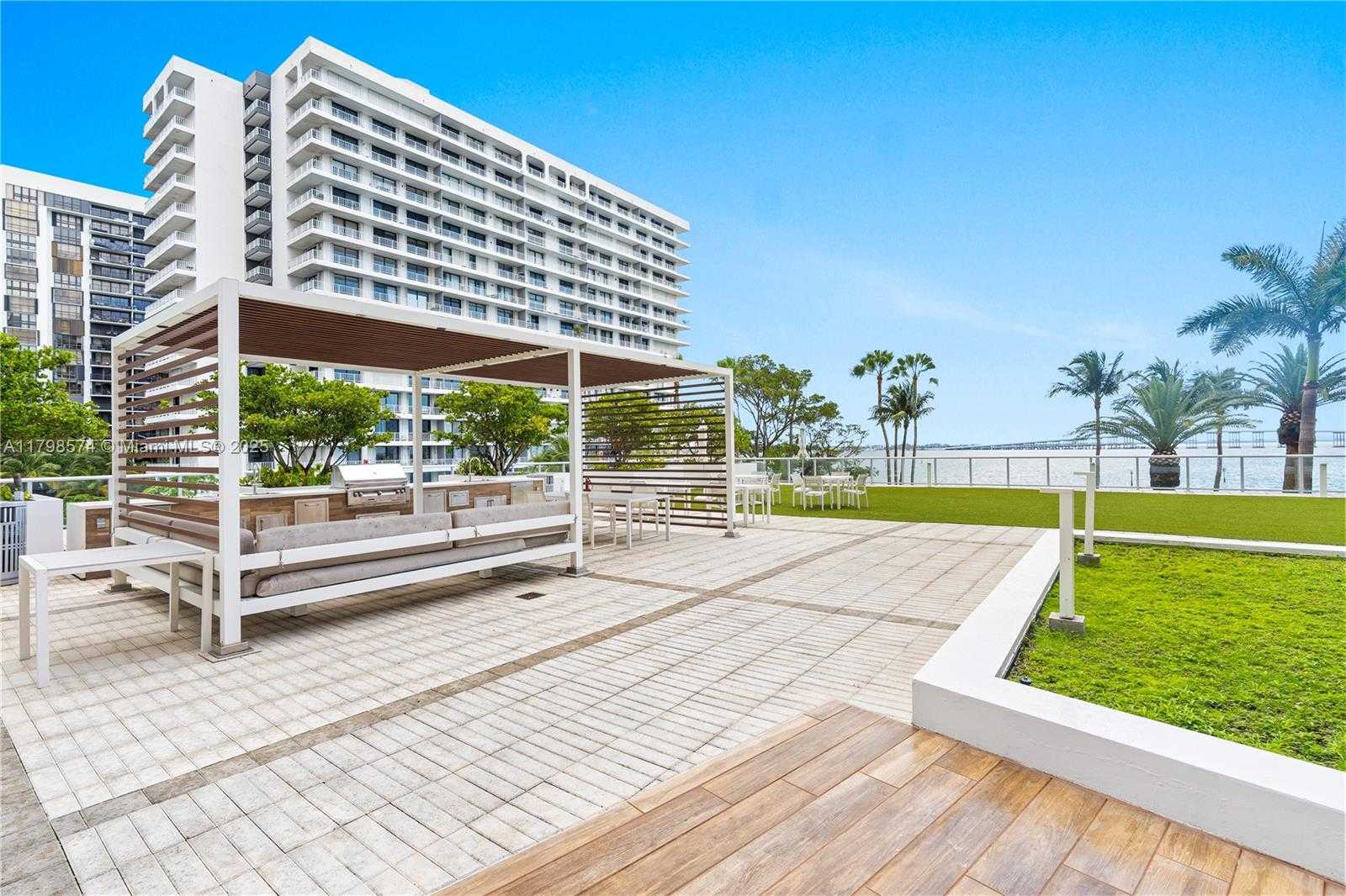Small Image of 1541 BRICKELL AVE #C1607, Miami Number 47