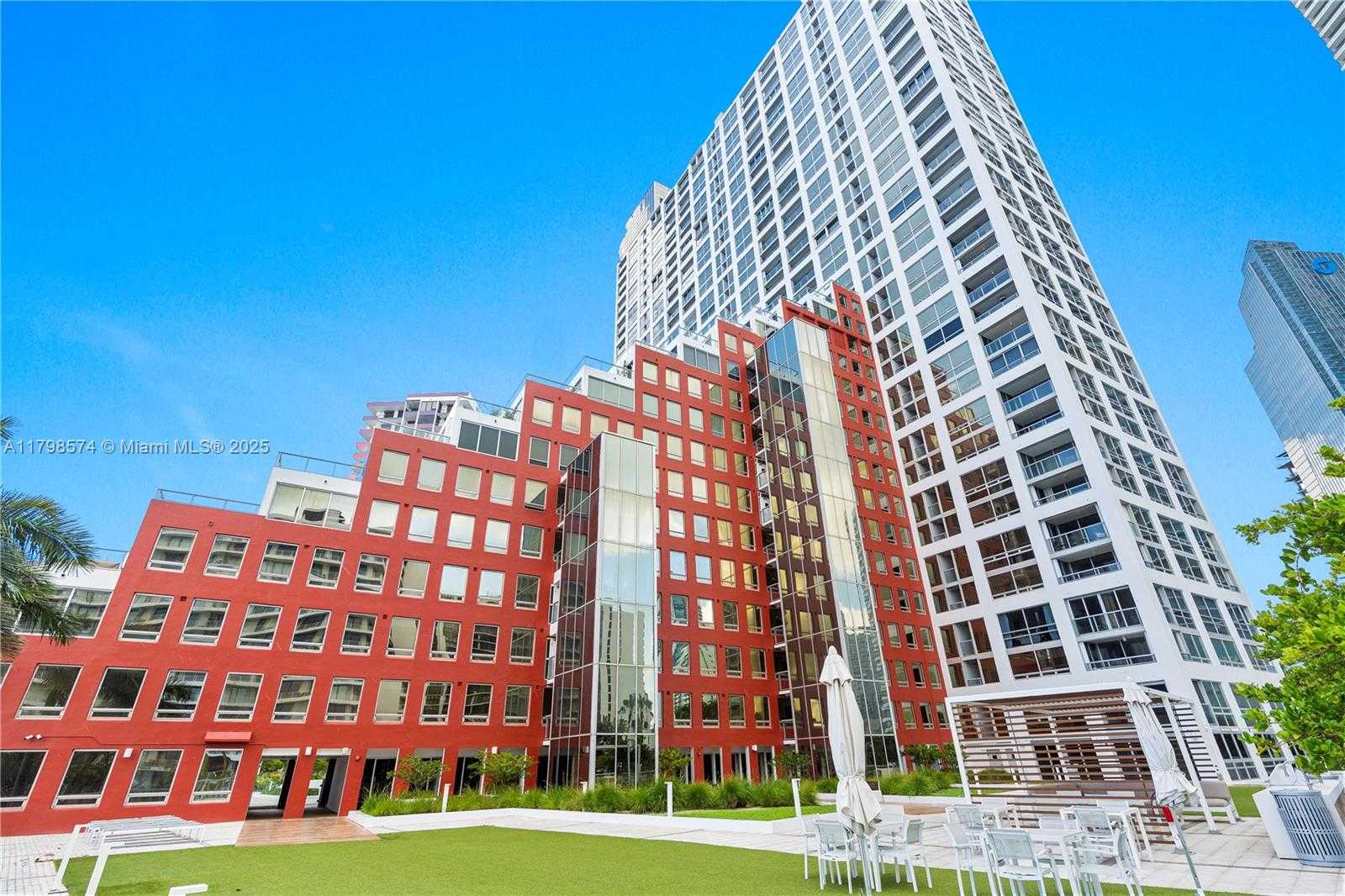 Small Image of 1541 BRICKELL AVE #C1607, Miami Number 49