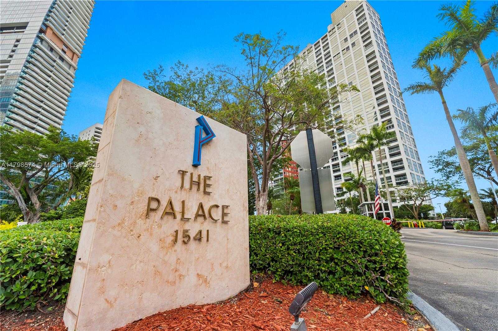 Small Image of 1541 BRICKELL AVE #C1607, Miami Number 52