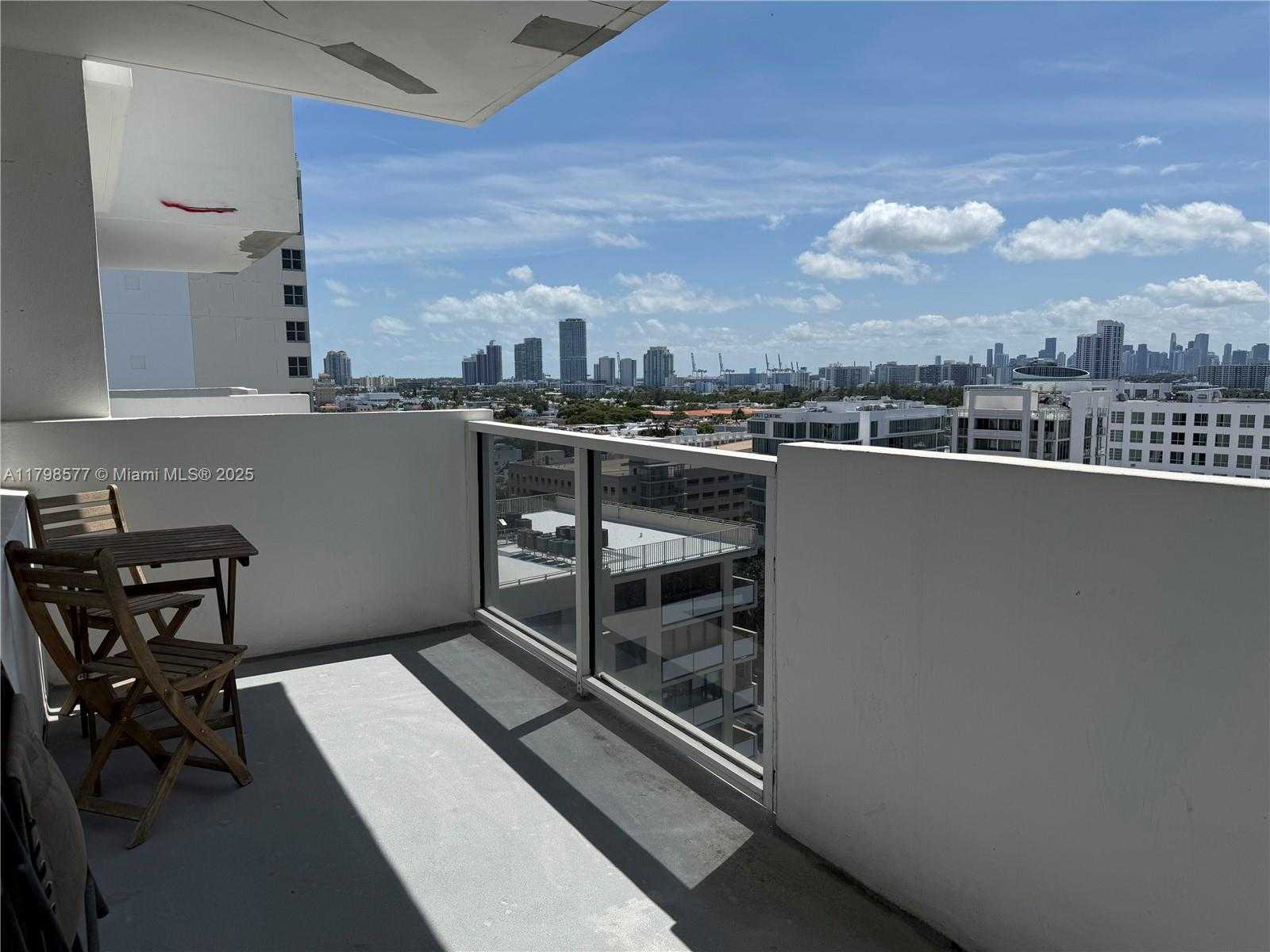 Small Image of 100 LINCOLN RD #1420, Miami Beach Number 15