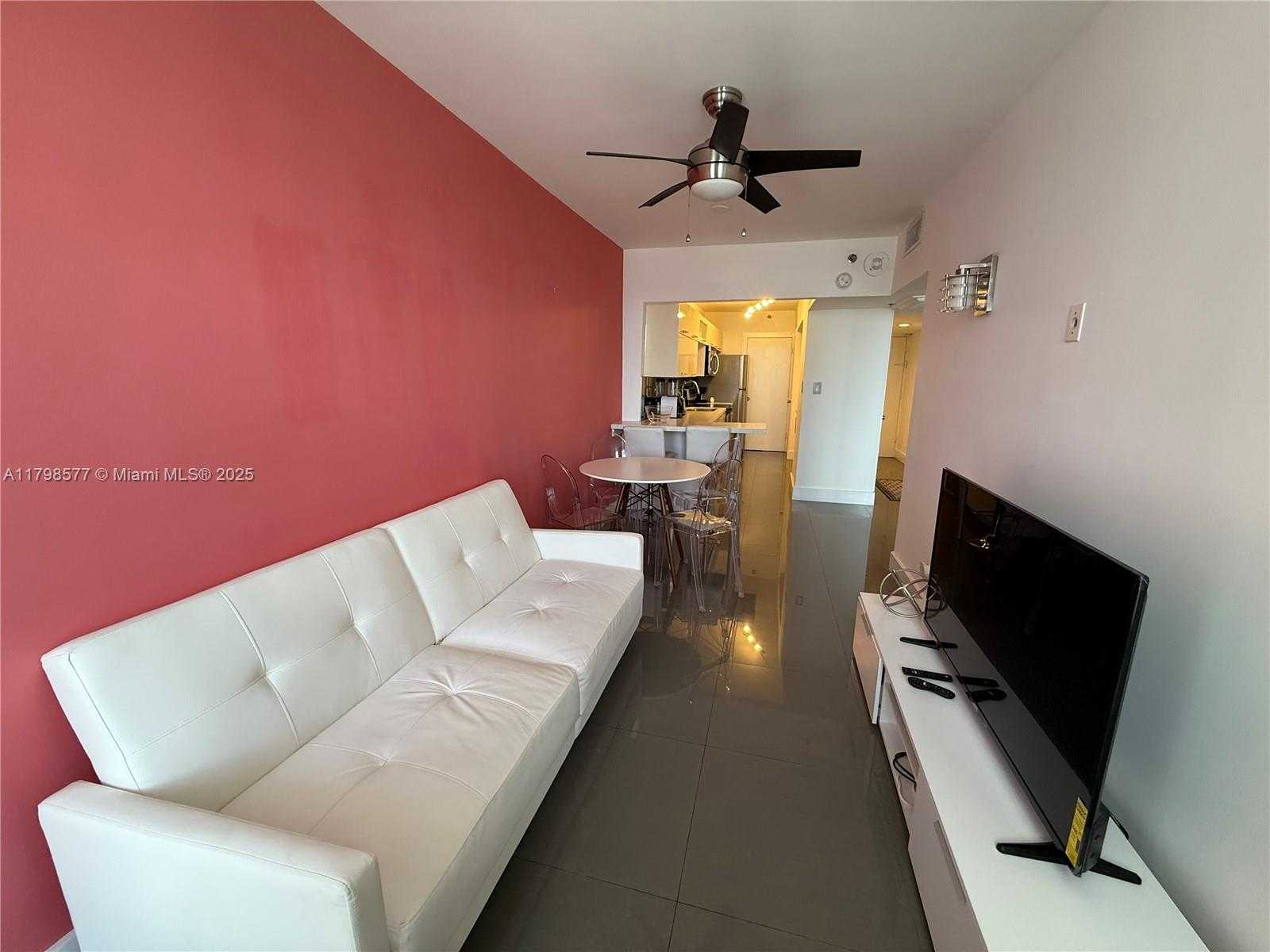 Small Image of 100 LINCOLN RD #1420, Miami Beach Number 2
