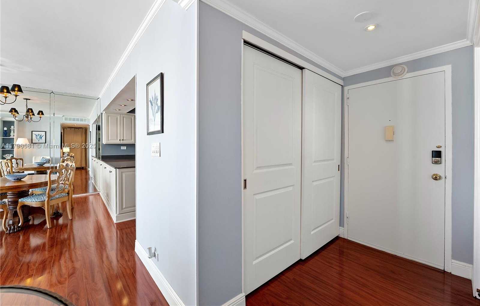 Small Image of 1408 BRICKELL BAY DR #1403, Miami Number 23